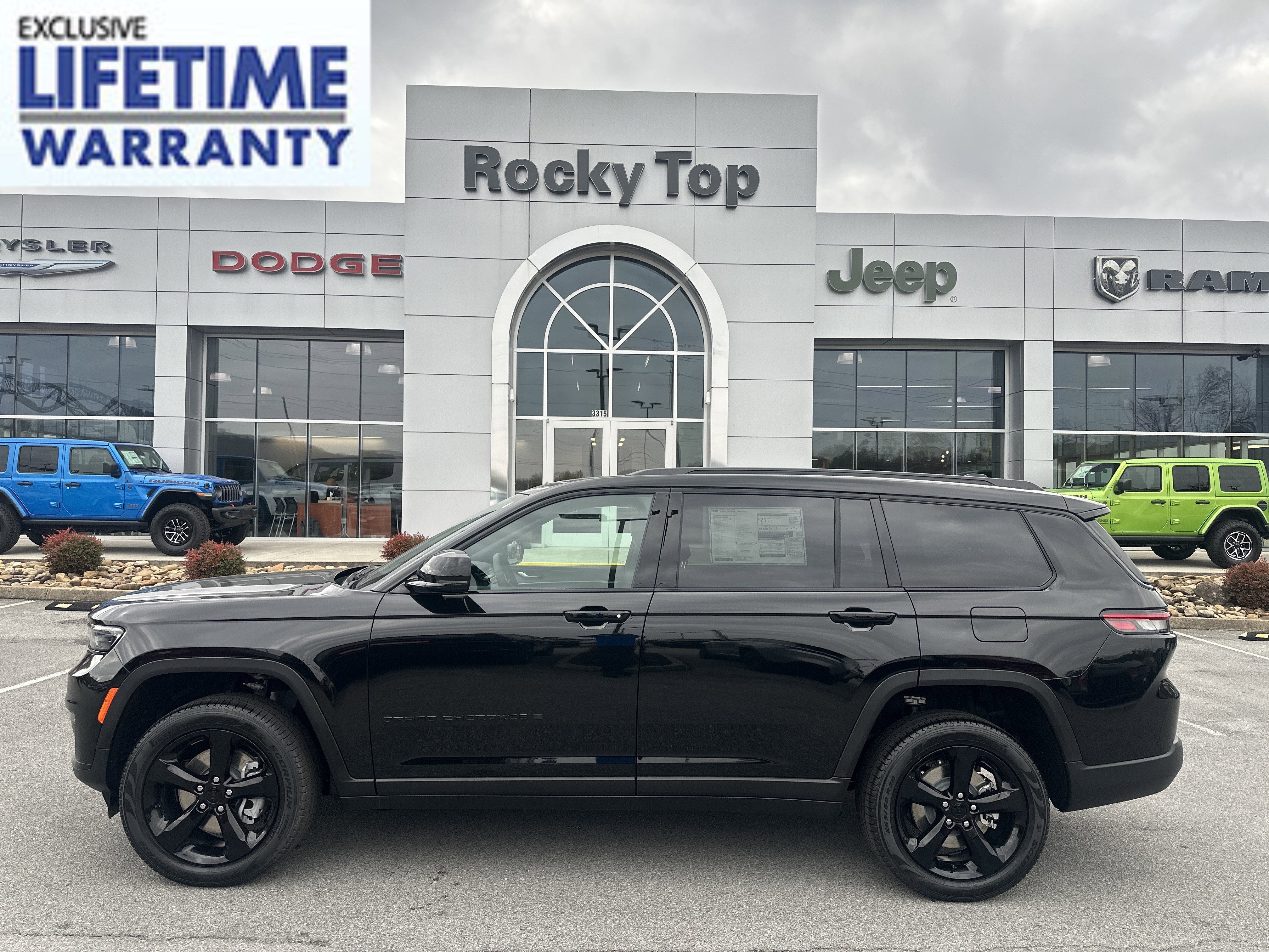 2025 Jeep Grand Cherokee GRAND CHEROKEE L LIMITED 4X4