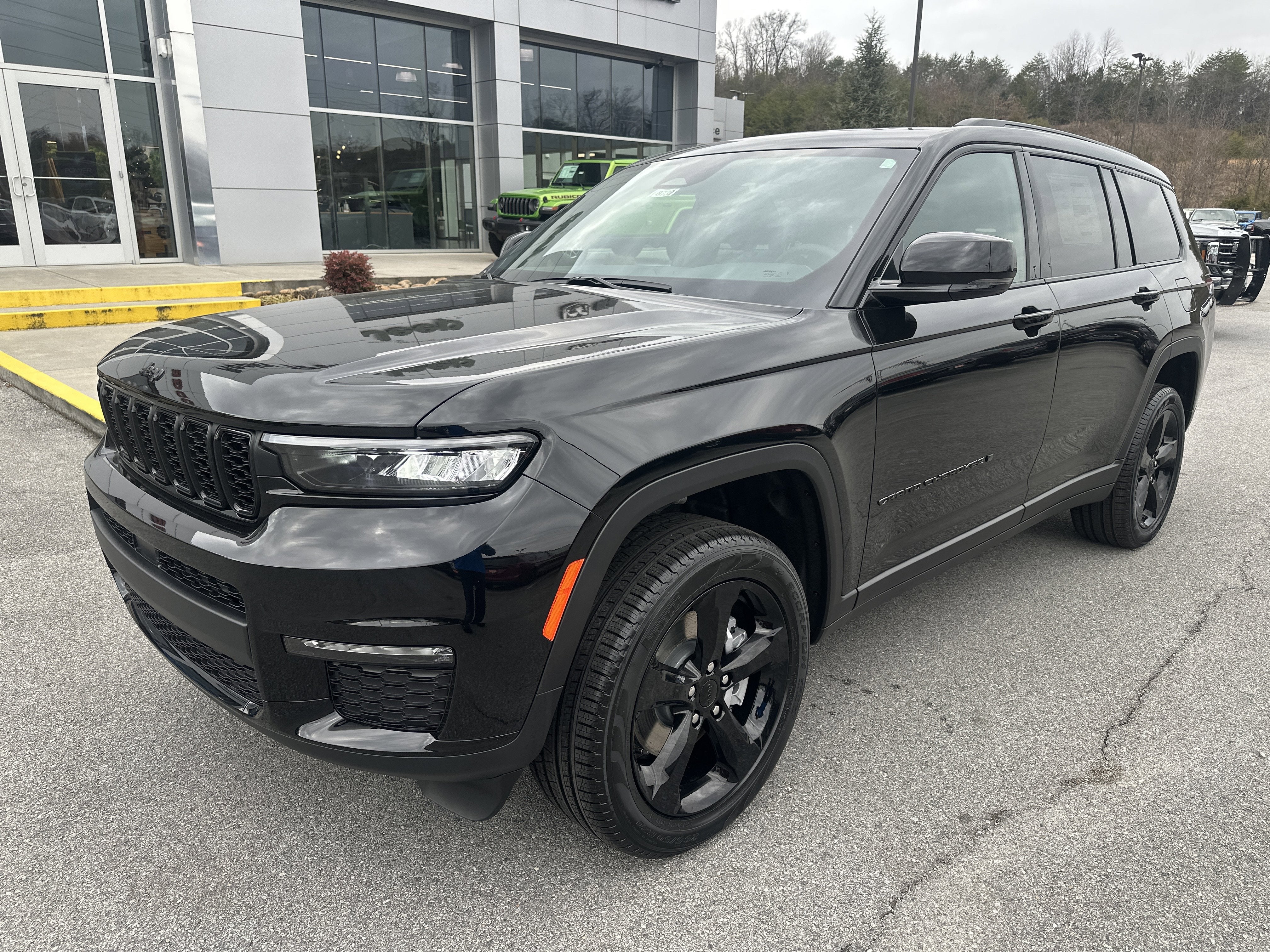 2025 Jeep Grand Cherokee GRAND CHEROKEE L LIMITED 4X4