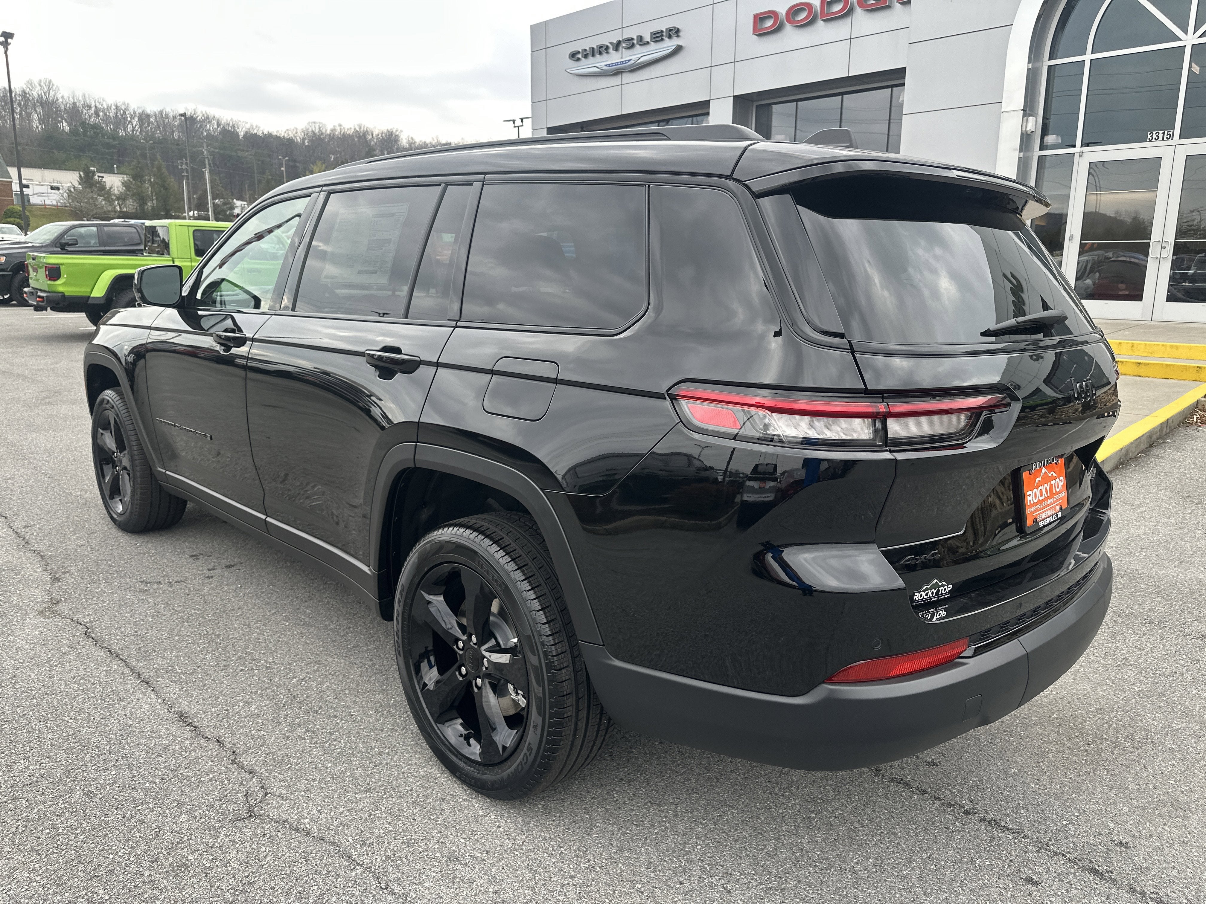 2025 Jeep Grand Cherokee GRAND CHEROKEE L LIMITED 4X4