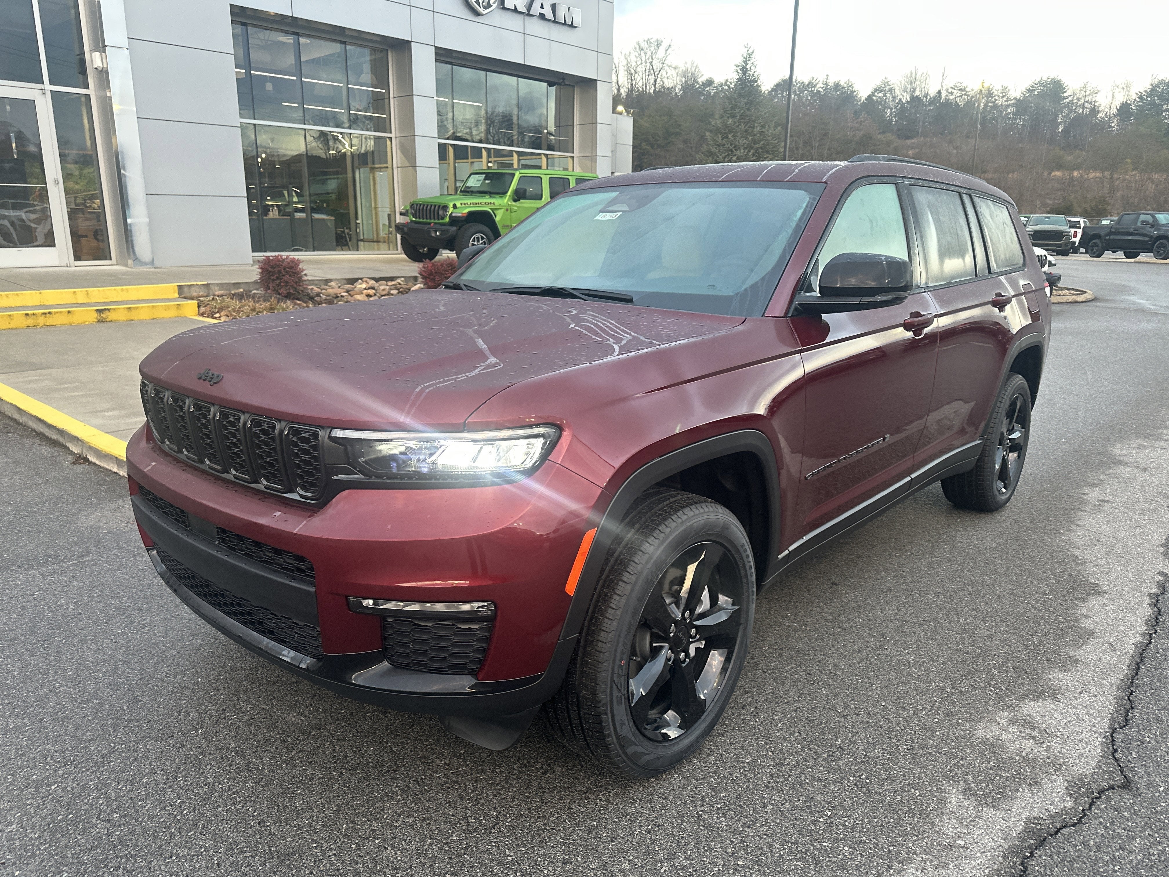 2025 Jeep Grand Cherokee GRAND CHEROKEE L LIMITED 4X4