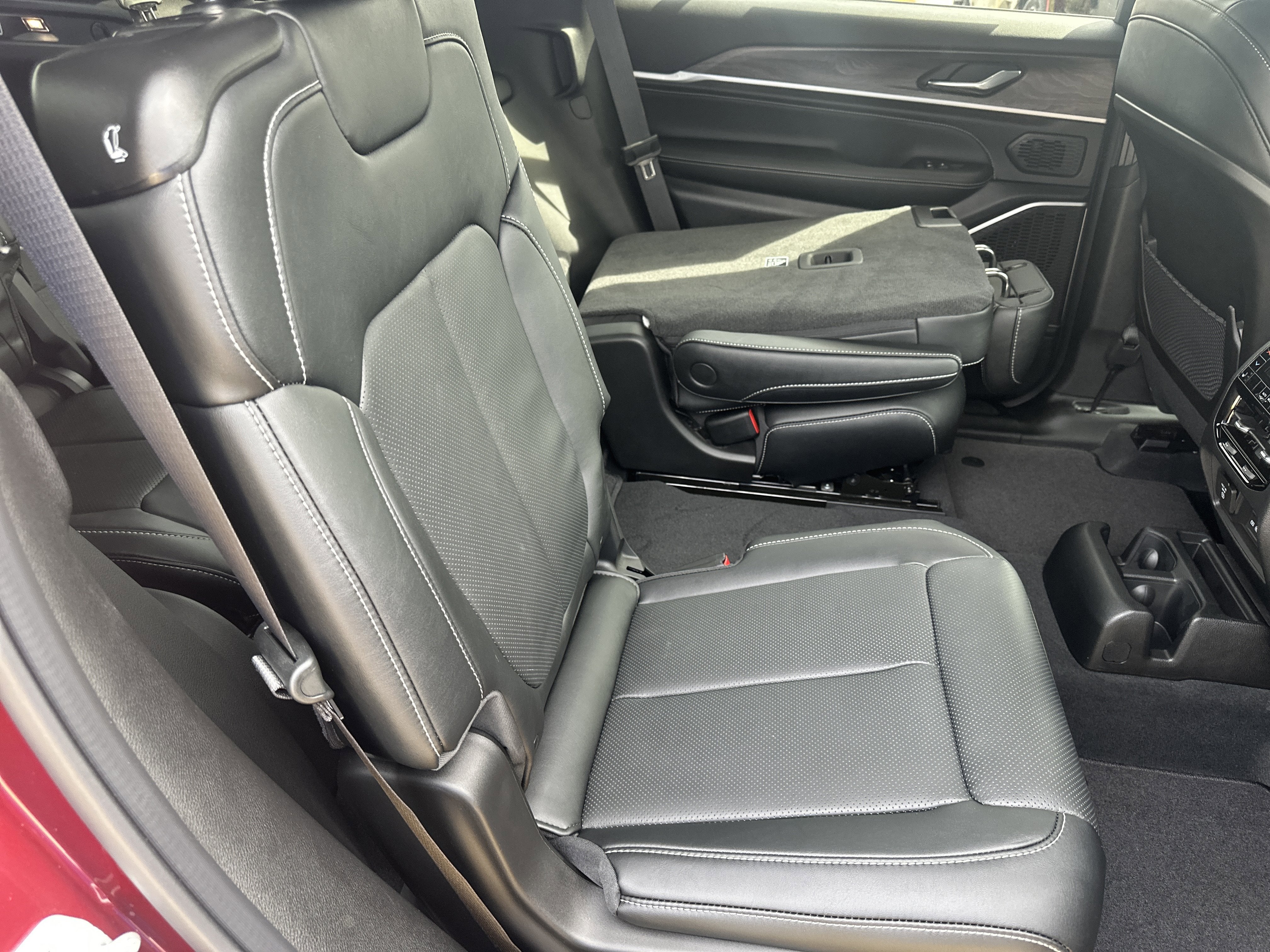 2026 Jeep Grand Cherokee GRAND CHEROKEE L LIMITED RESERVE 4X4