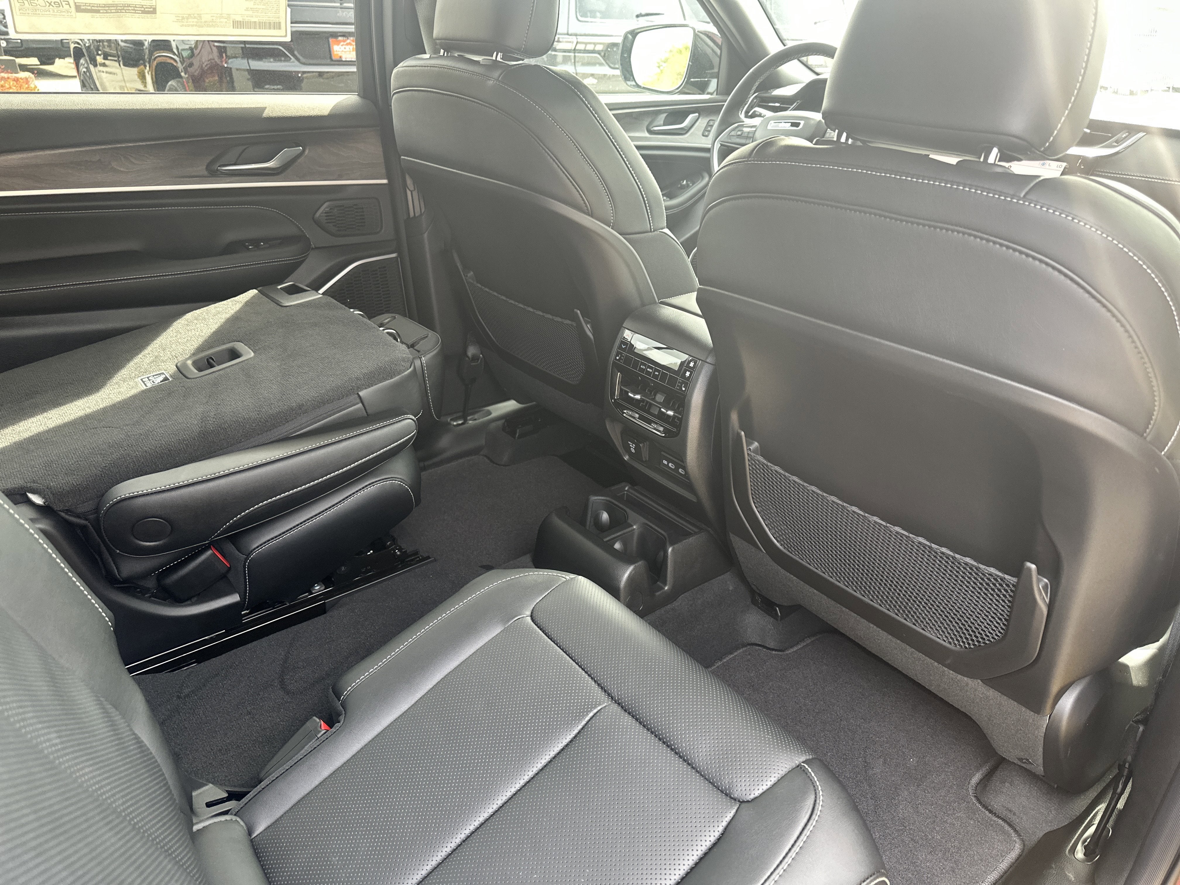 2026 Jeep Grand Cherokee GRAND CHEROKEE L LIMITED RESERVE 4X4