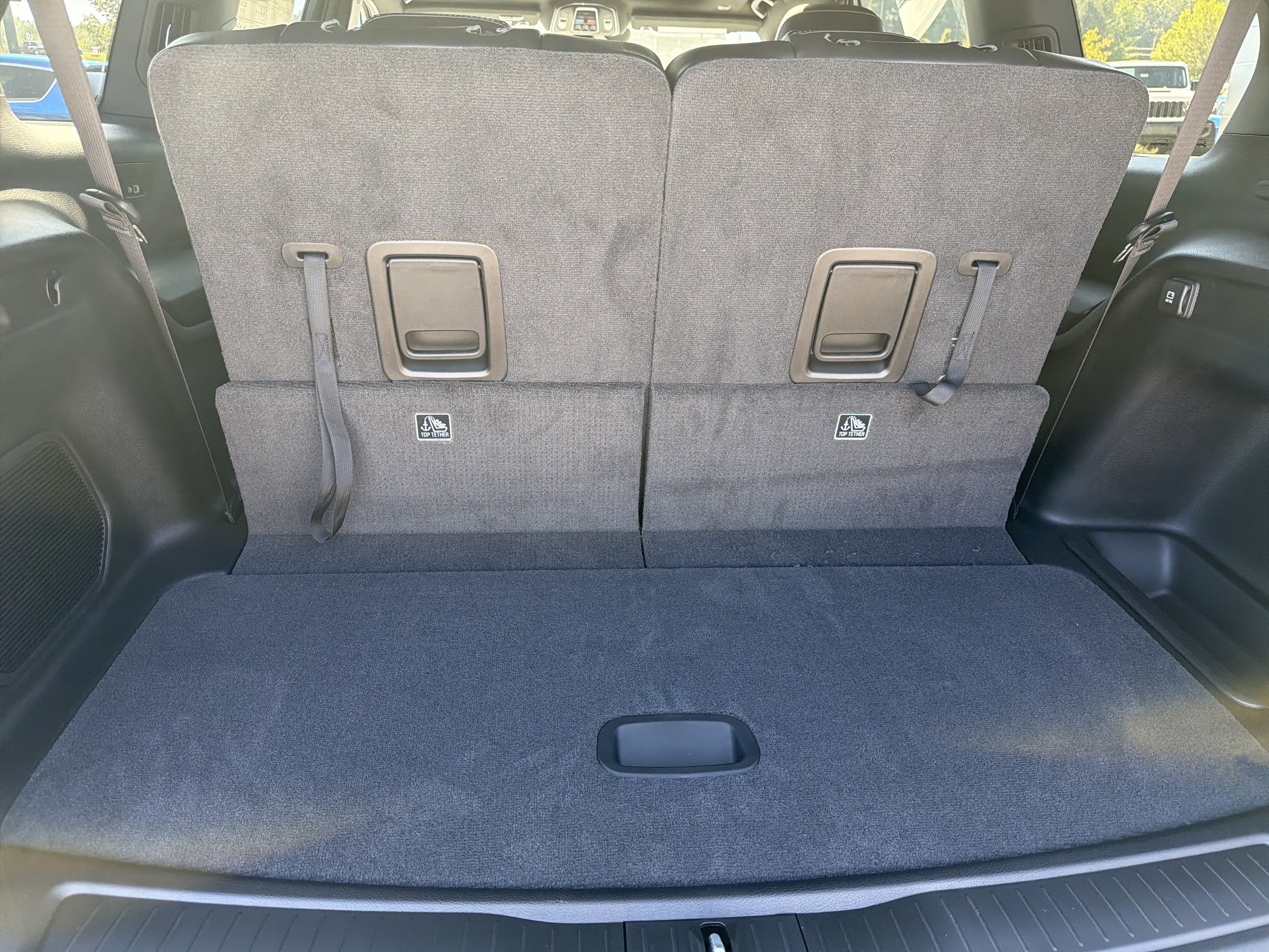 2027 Jeep Grand Cherokee GRAND CHEROKEE L LIMITED 4X4