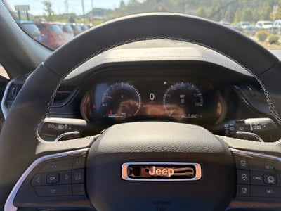 2027 Jeep Grand Cherokee GRAND CHEROKEE L LIMITED 4X4