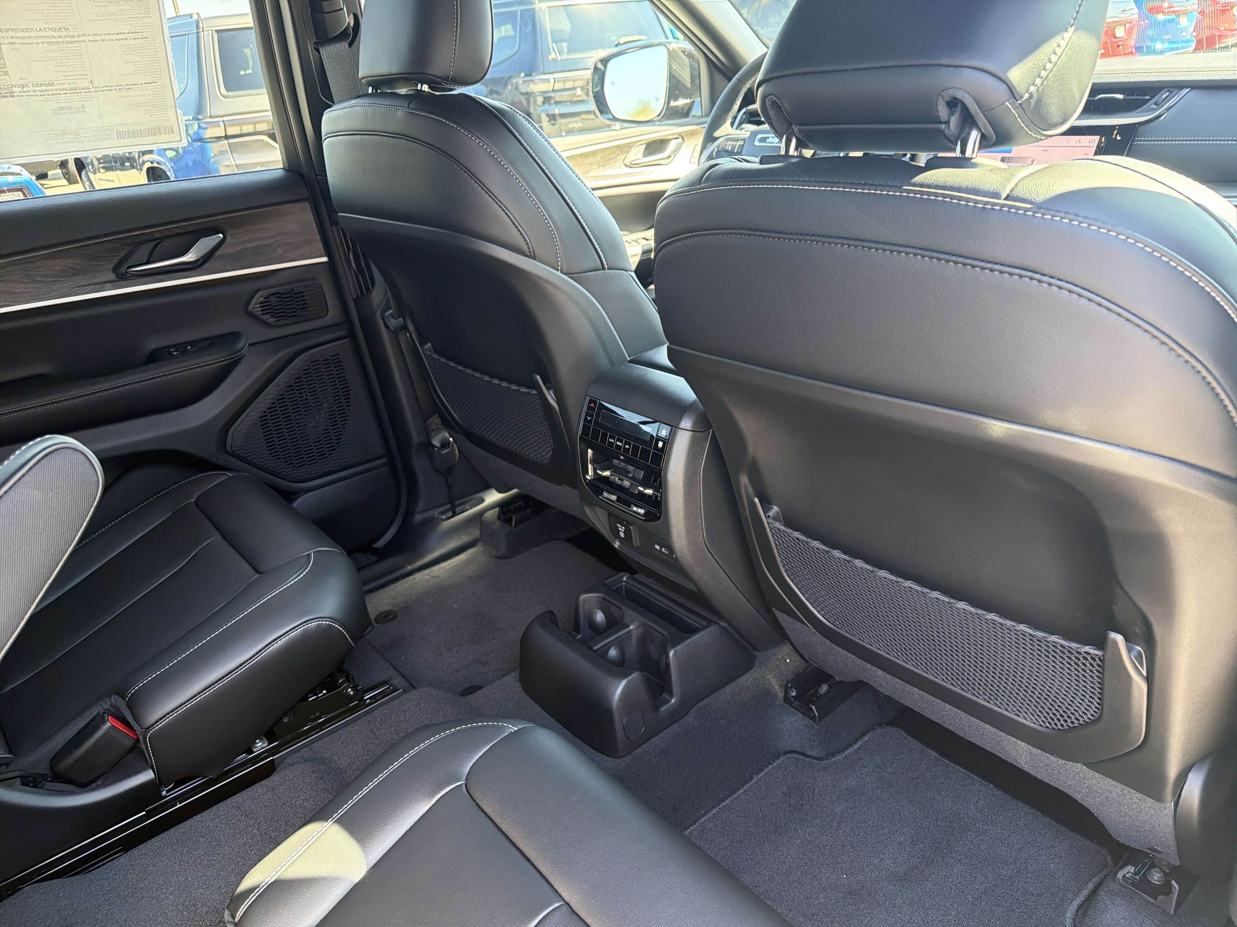 2027 Jeep Grand Cherokee GRAND CHEROKEE L LIMITED 4X4