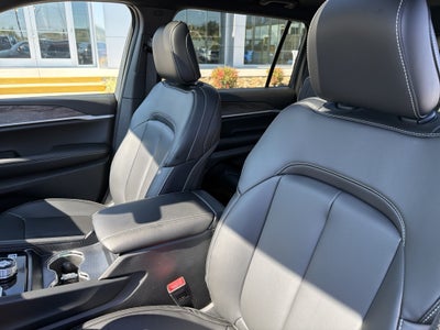 2027 Jeep Grand Cherokee GRAND CHEROKEE L LIMITED 4X4