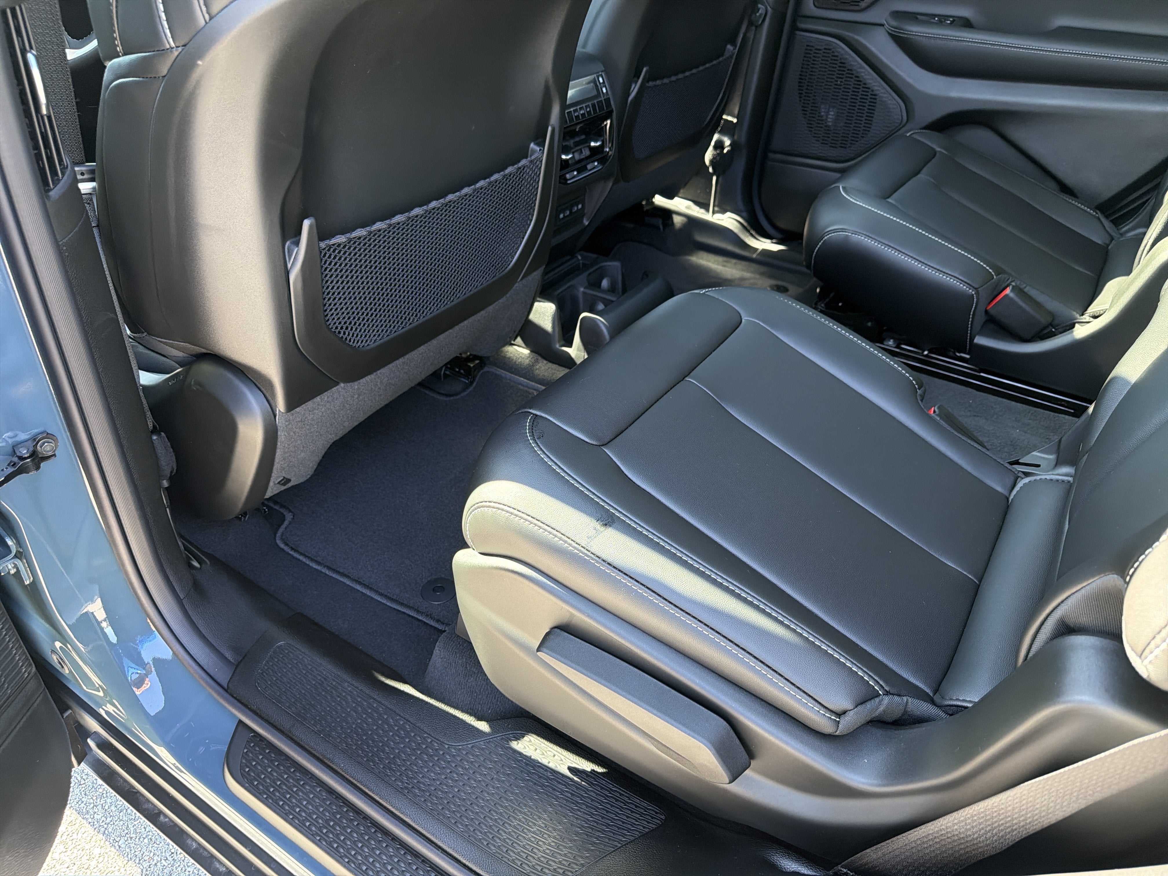2027 Jeep Grand Cherokee GRAND CHEROKEE L LIMITED 4X4