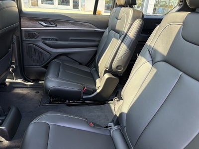 2027 Jeep Grand Cherokee GRAND CHEROKEE L LIMITED 4X4
