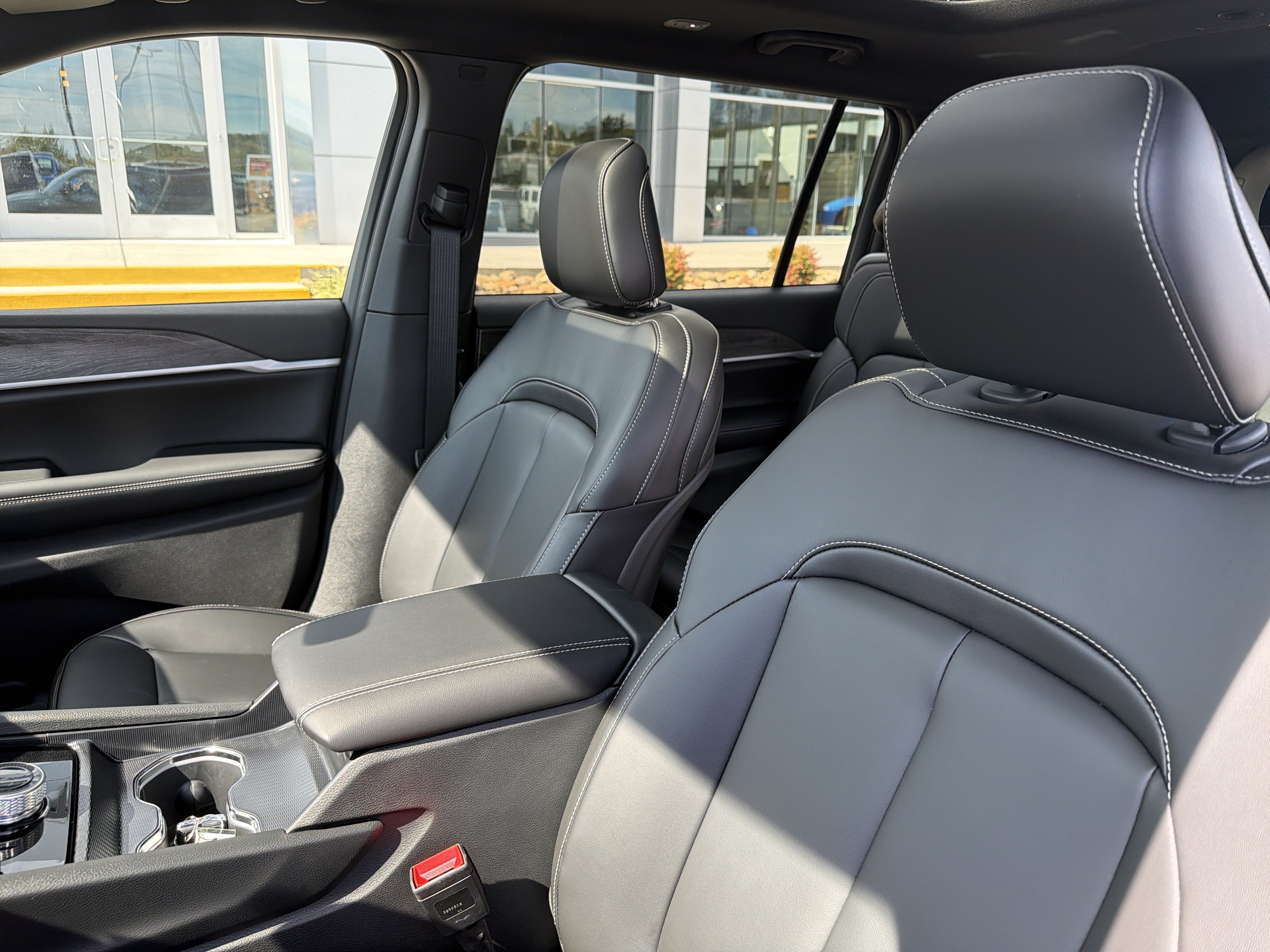 2027 Jeep Grand Cherokee GRAND CHEROKEE L LIMITED 4X4