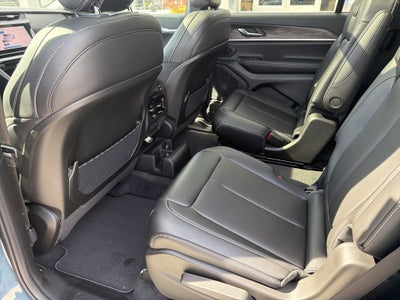 2027 Jeep Grand Cherokee GRAND CHEROKEE L LIMITED 4X4