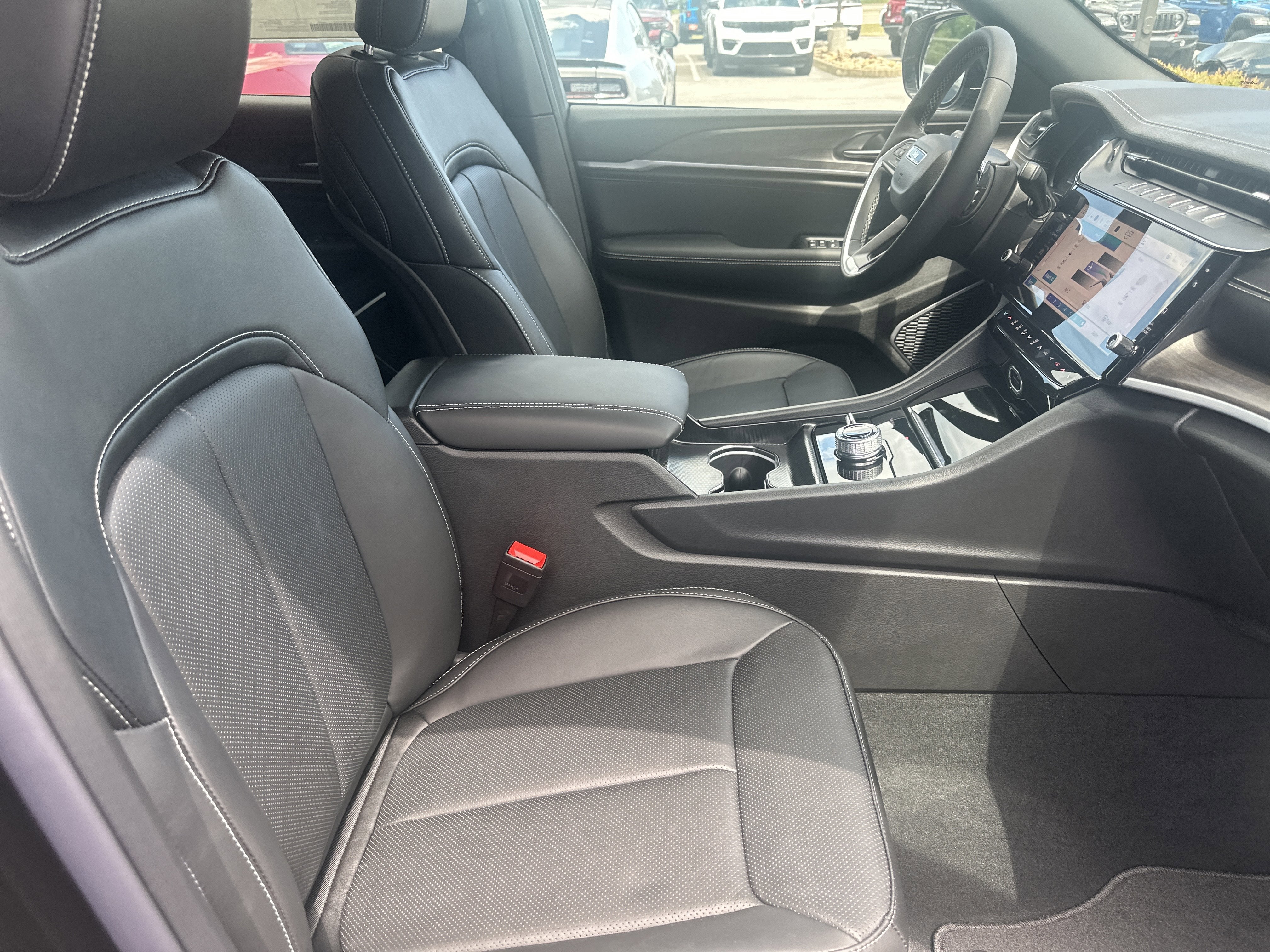 2026 Jeep Grand Cherokee GRAND CHEROKEE L LIMITED RESERVE 4X4