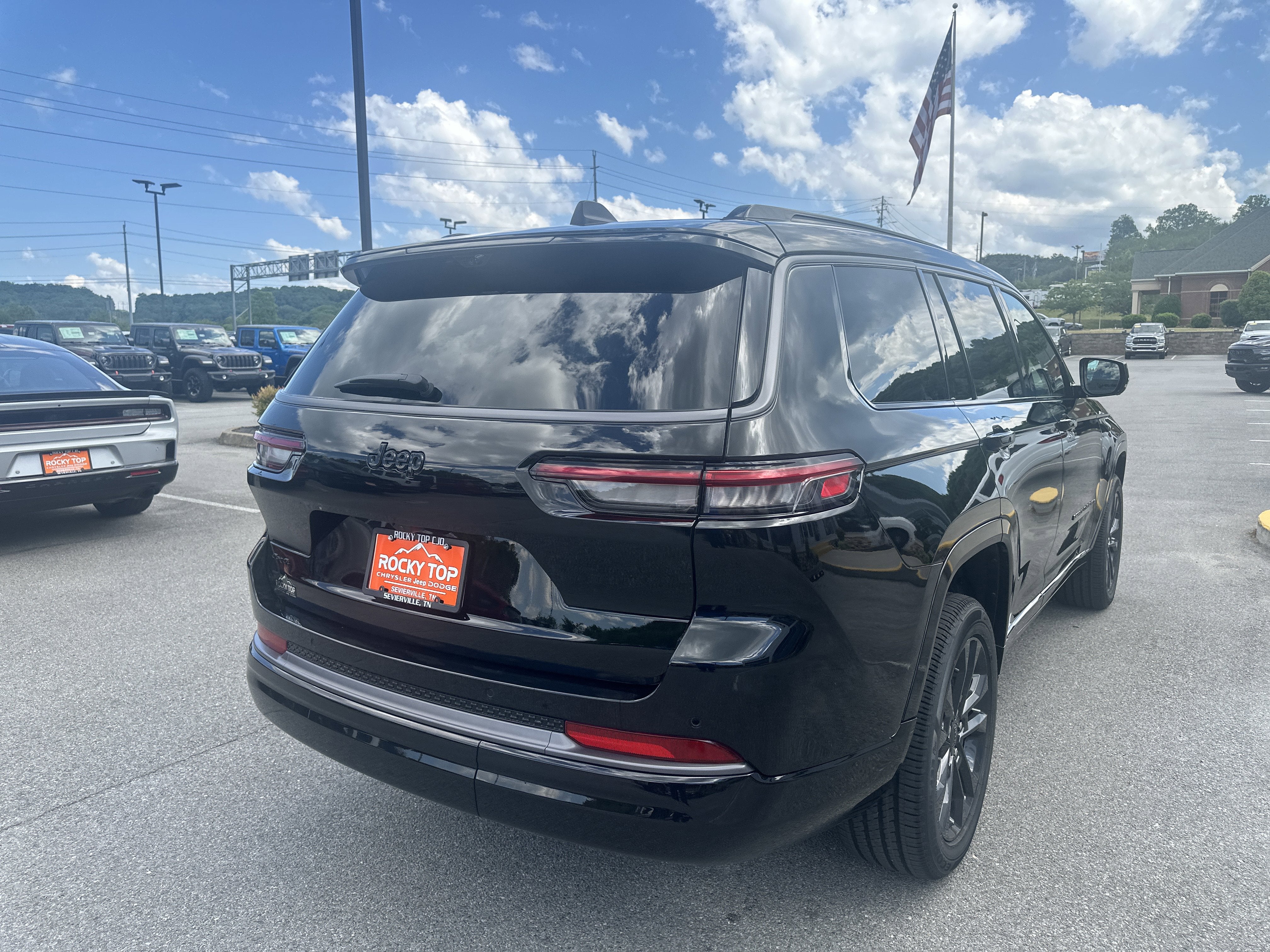 2026 Jeep Grand Cherokee GRAND CHEROKEE L LIMITED RESERVE 4X4