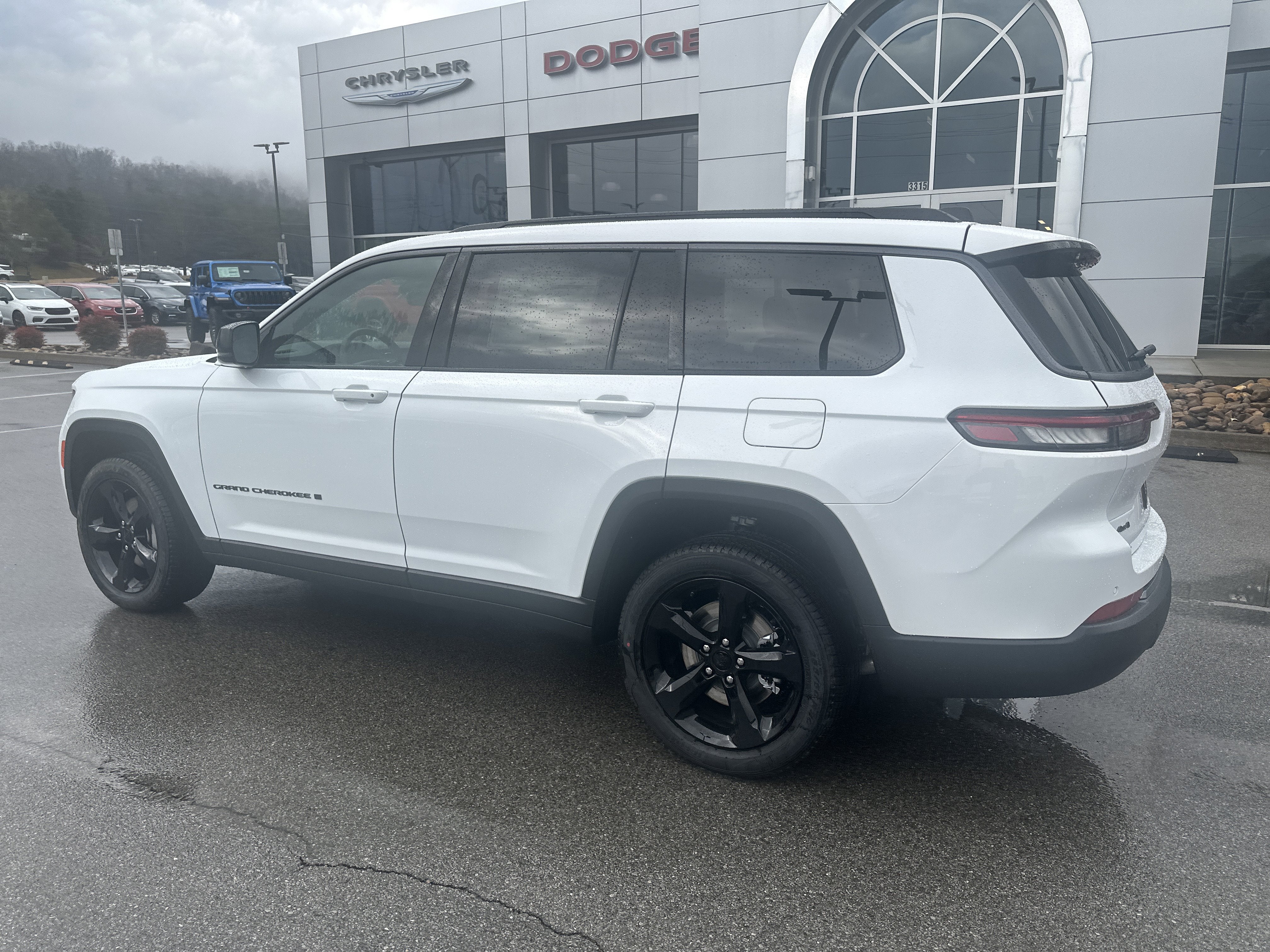 2026 Jeep Grand Cherokee GRAND CHEROKEE L LIMITED 4X4