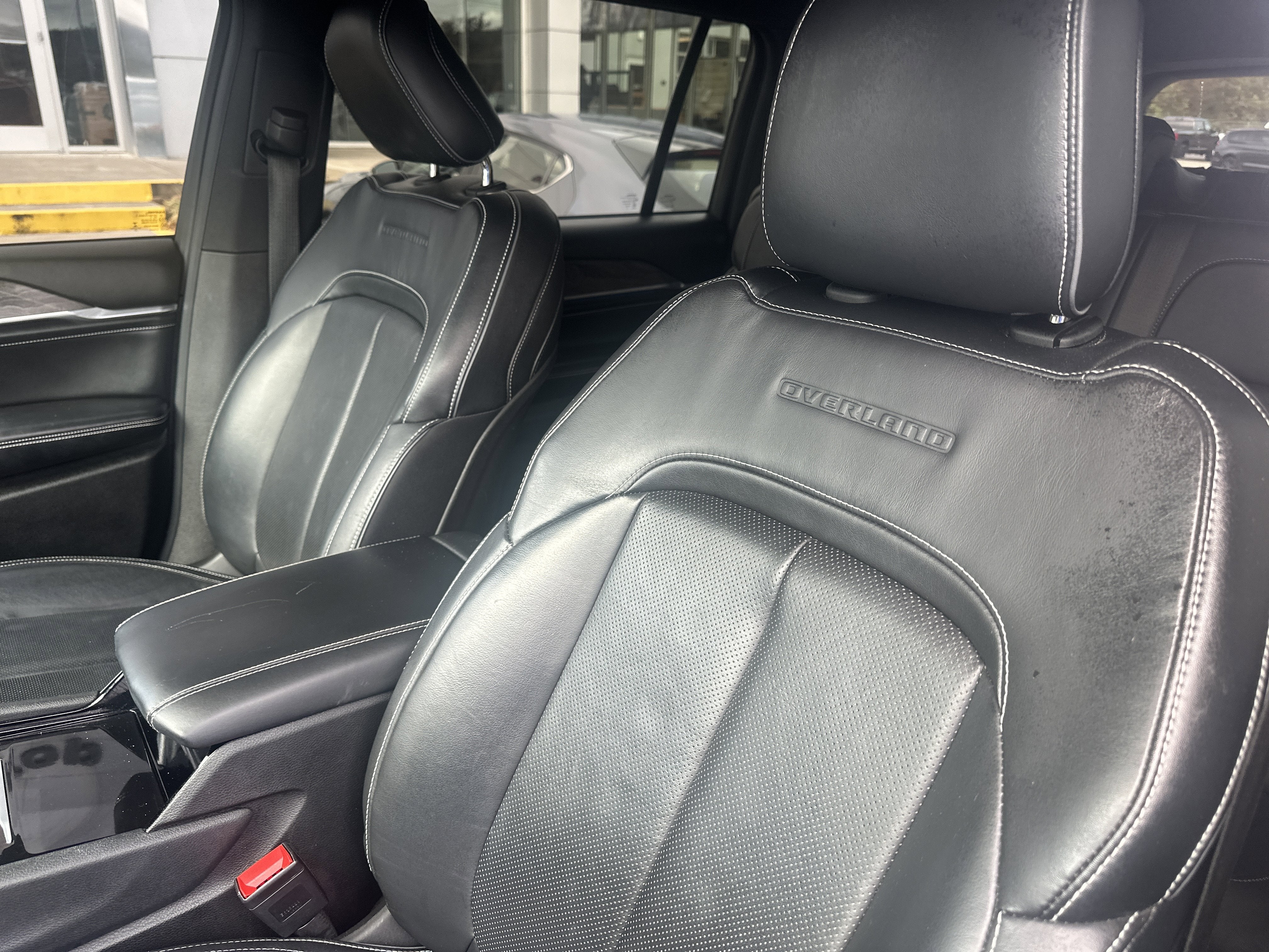 2022 Jeep Grand Cherokee L Overland 4x4