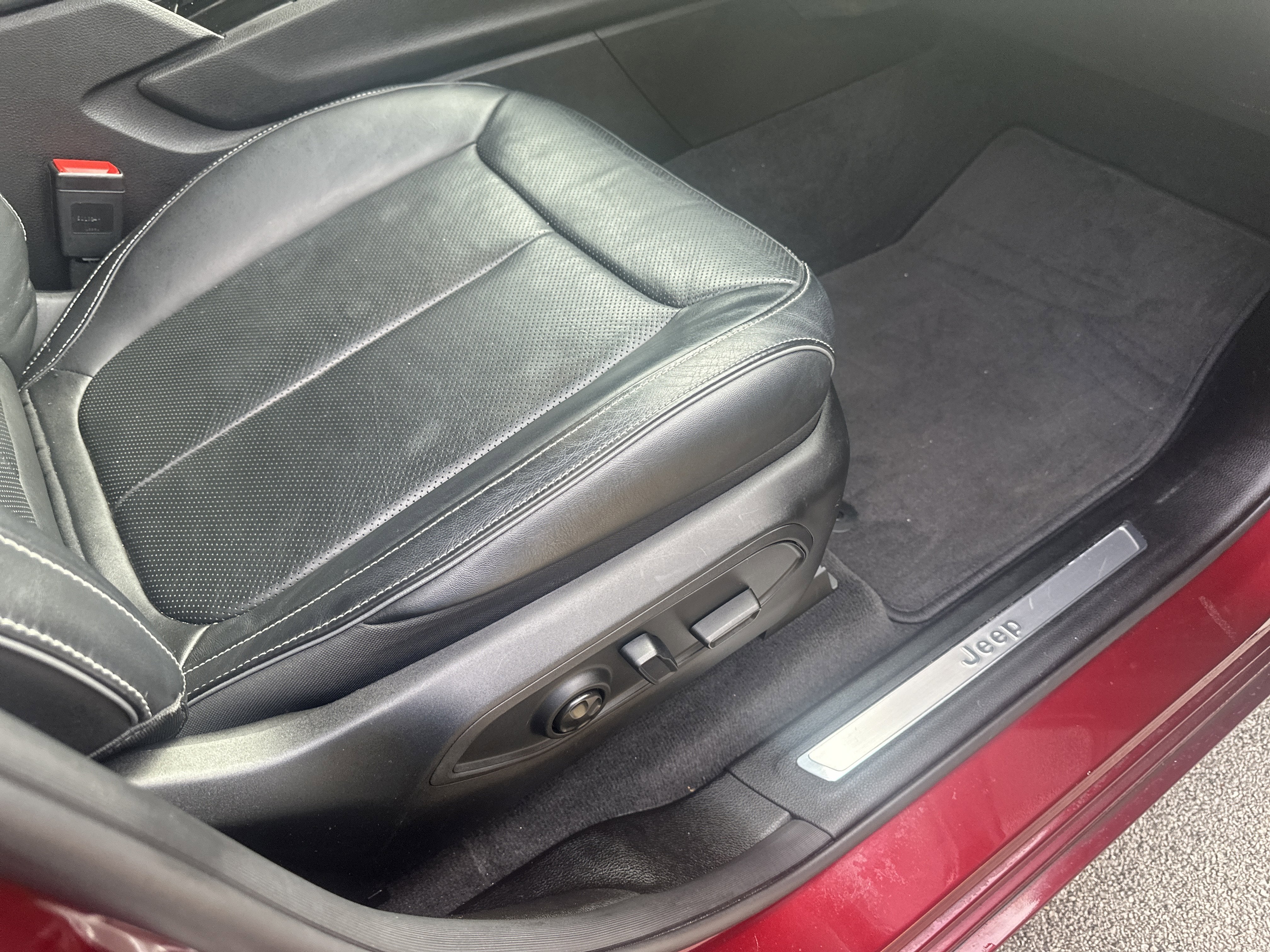 2022 Jeep Grand Cherokee L Overland 4x4