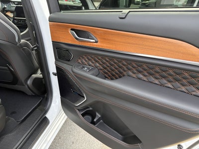 2025 Jeep Grand Cherokee L Summit Reserve 4x4