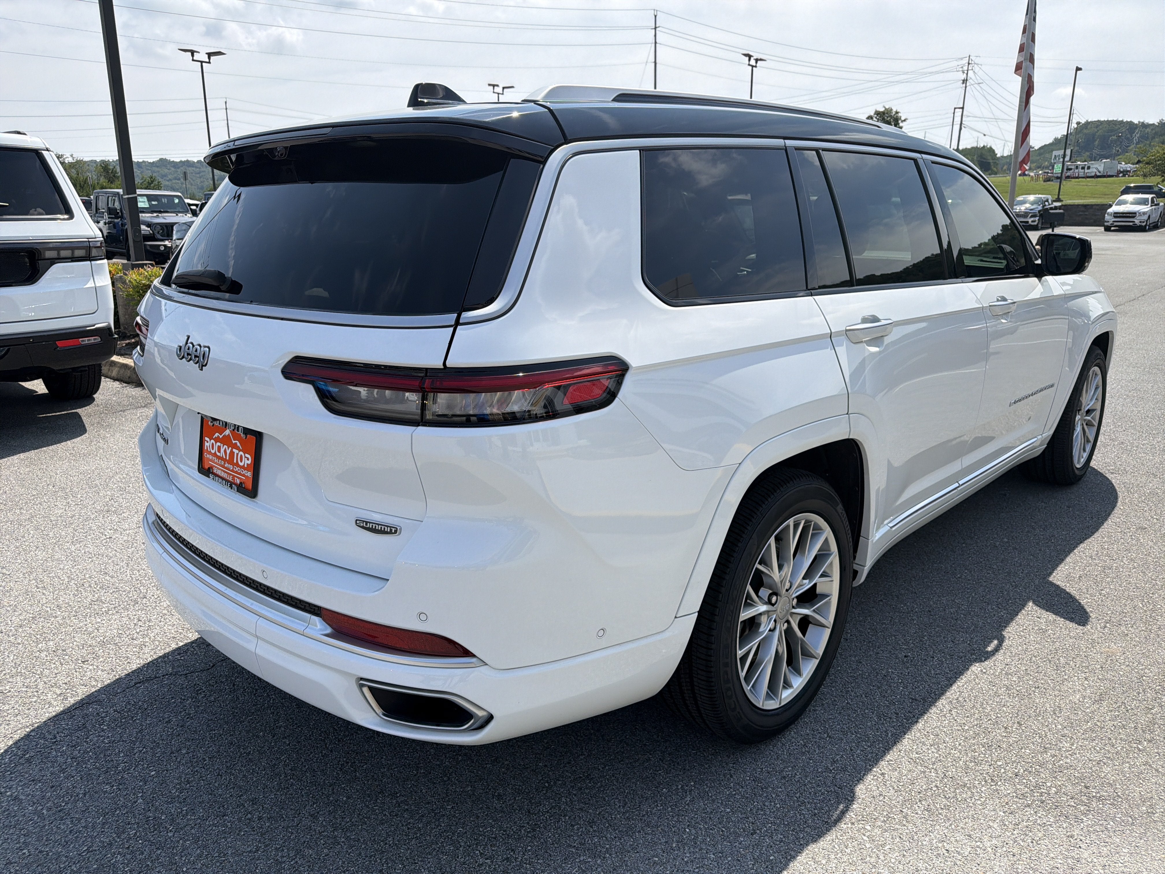 2022 Jeep Grand Cherokee L Summit 4x4