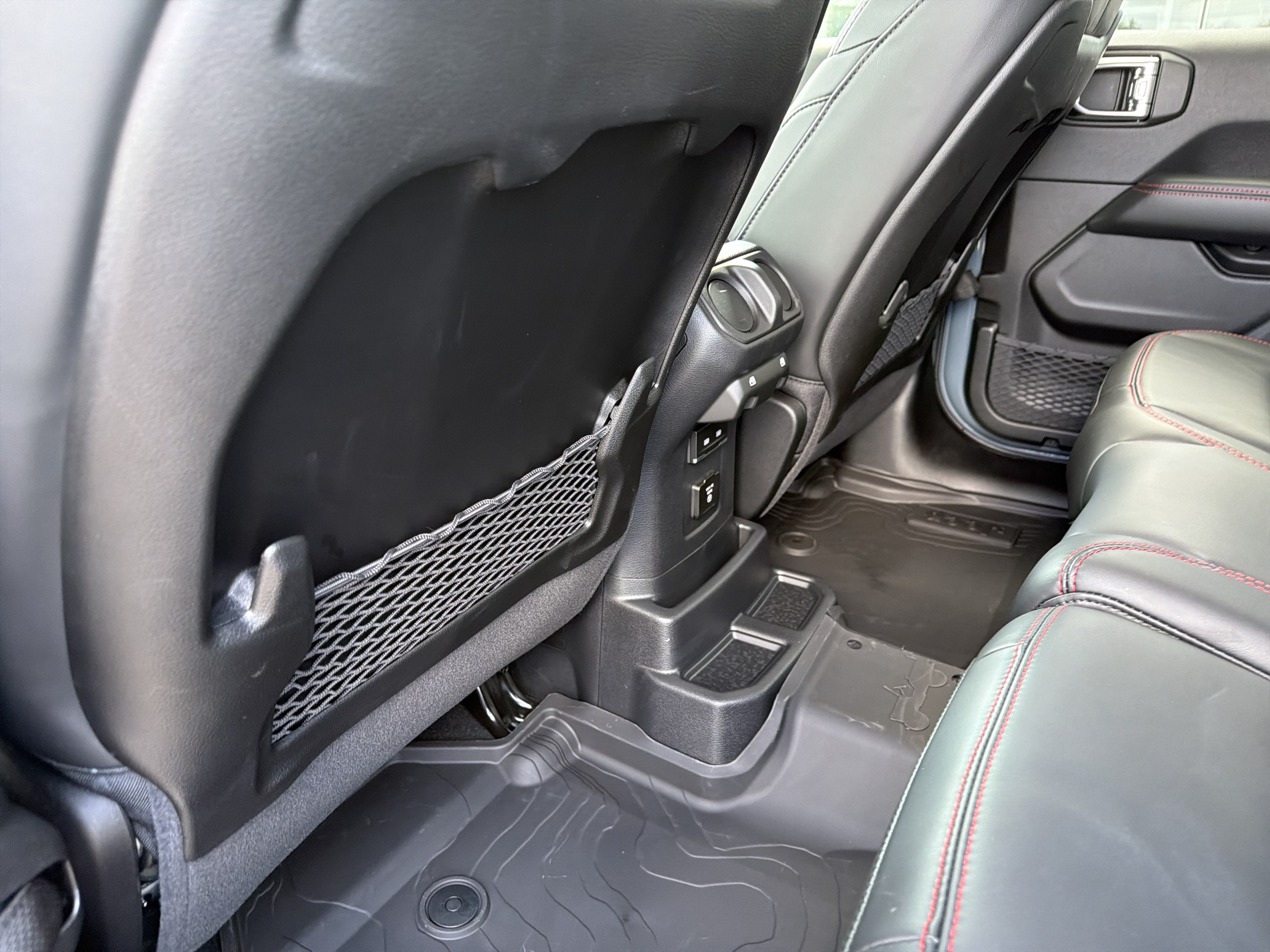 2026 Jeep Wrangler 4-Door Recon 4x4
