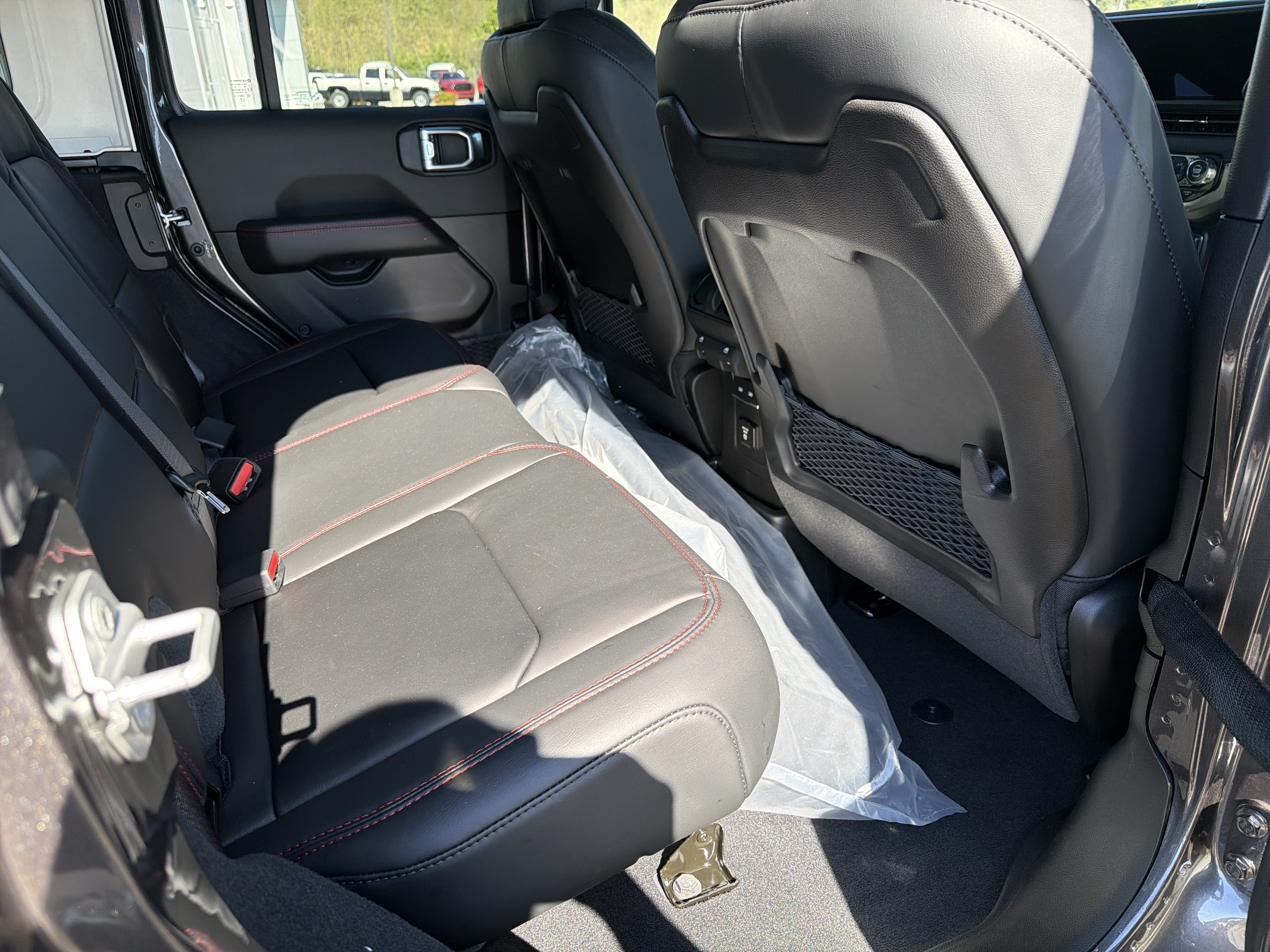 2027 Jeep Wrangler WRANGLER 4-DOOR RUBICON X
