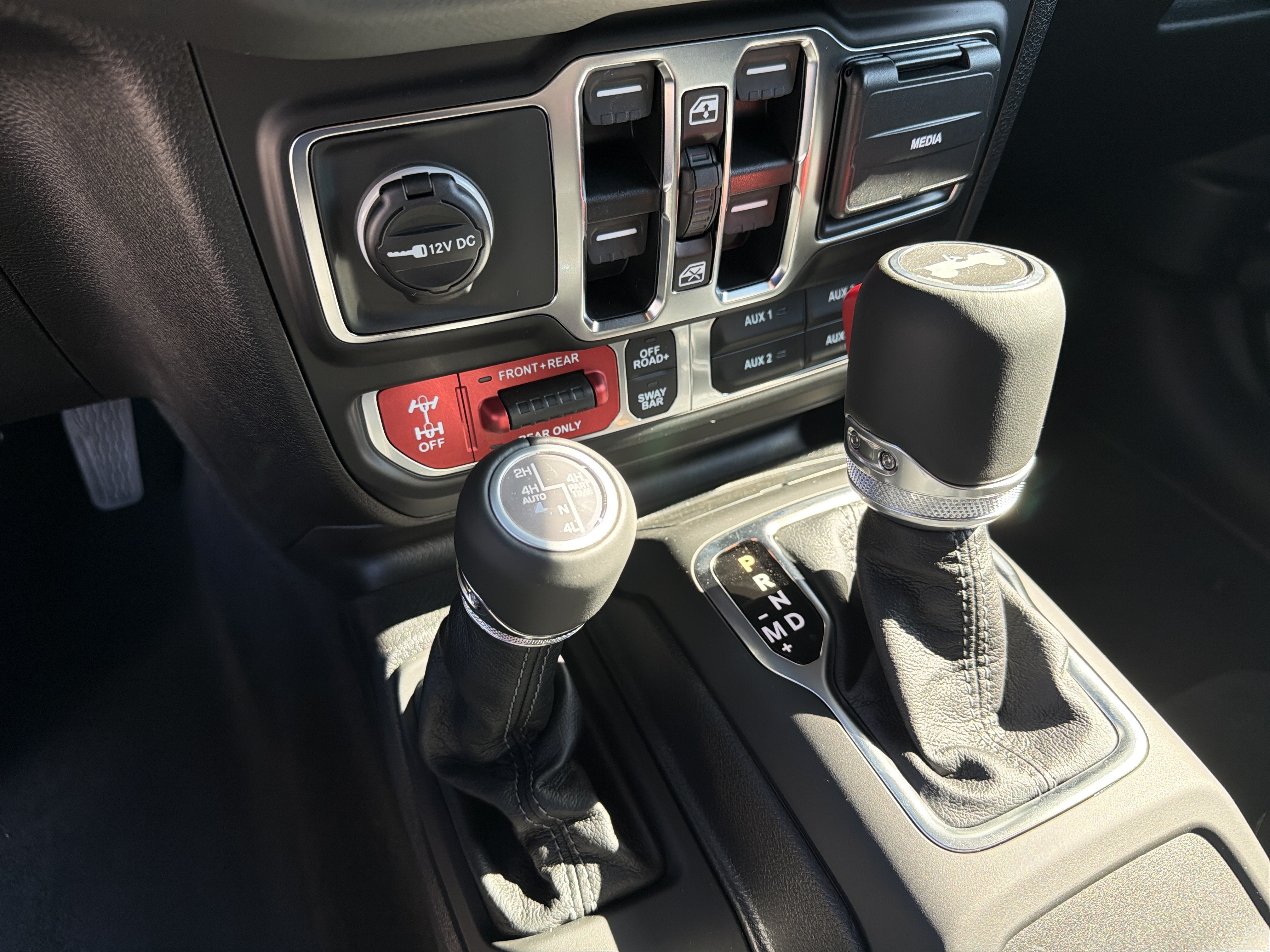 2027 Jeep Wrangler WRANGLER 4-DOOR RUBICON X