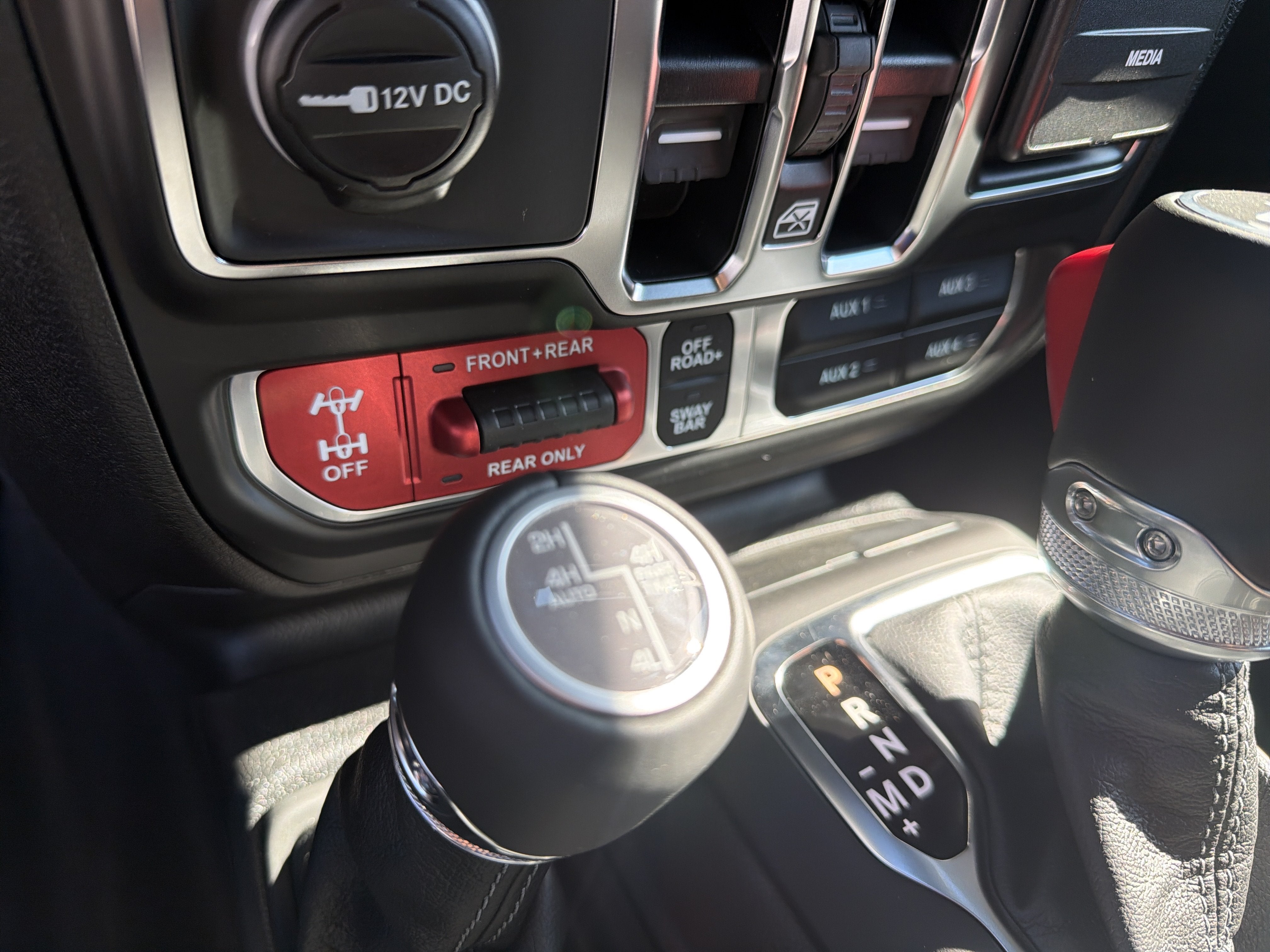 2027 Jeep Wrangler WRANGLER 4-DOOR RUBICON X