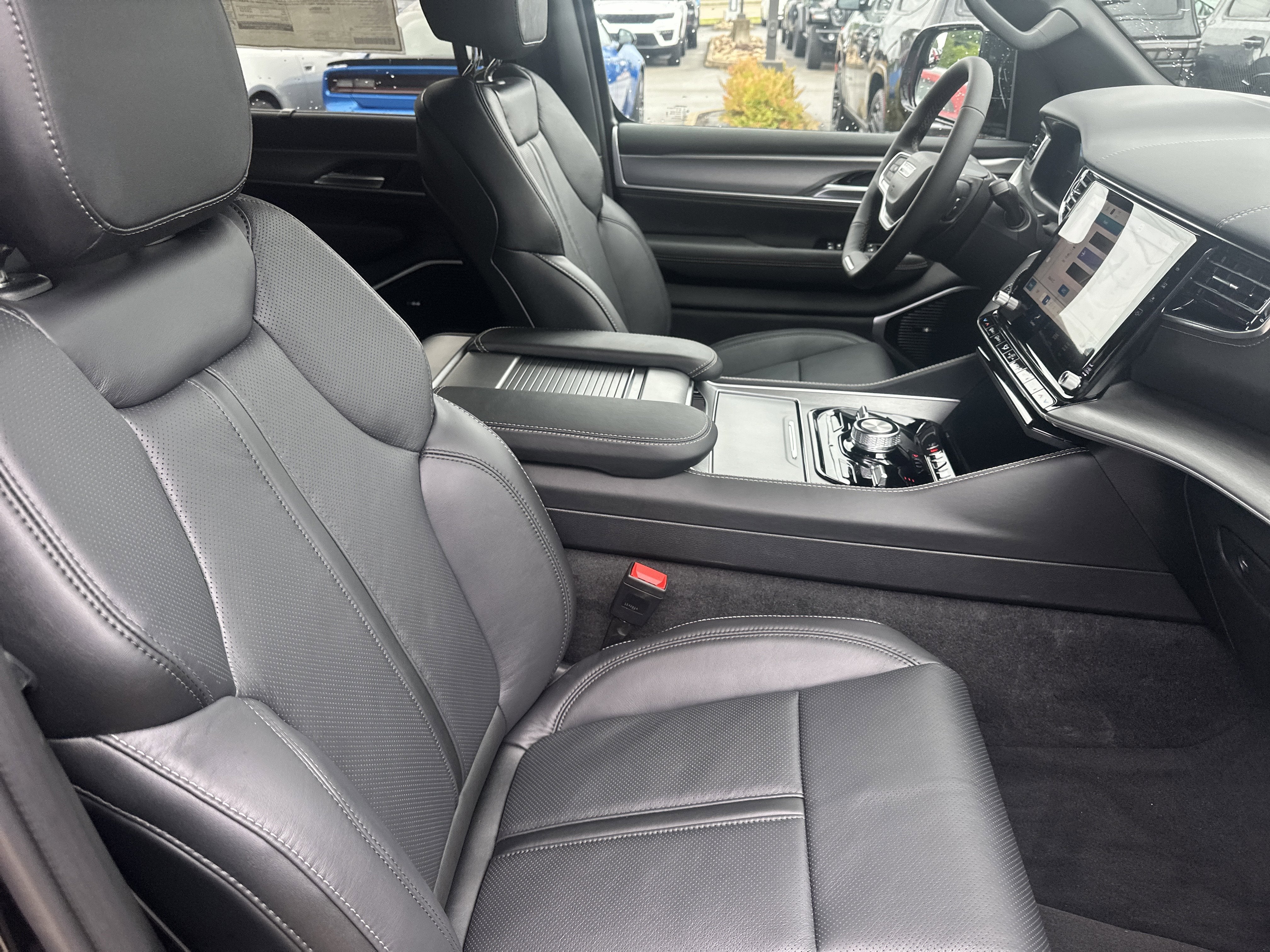 2026 Jeep Grand Wagoneer GRAND WAGONEER L LIMITED RESERVE 4X4