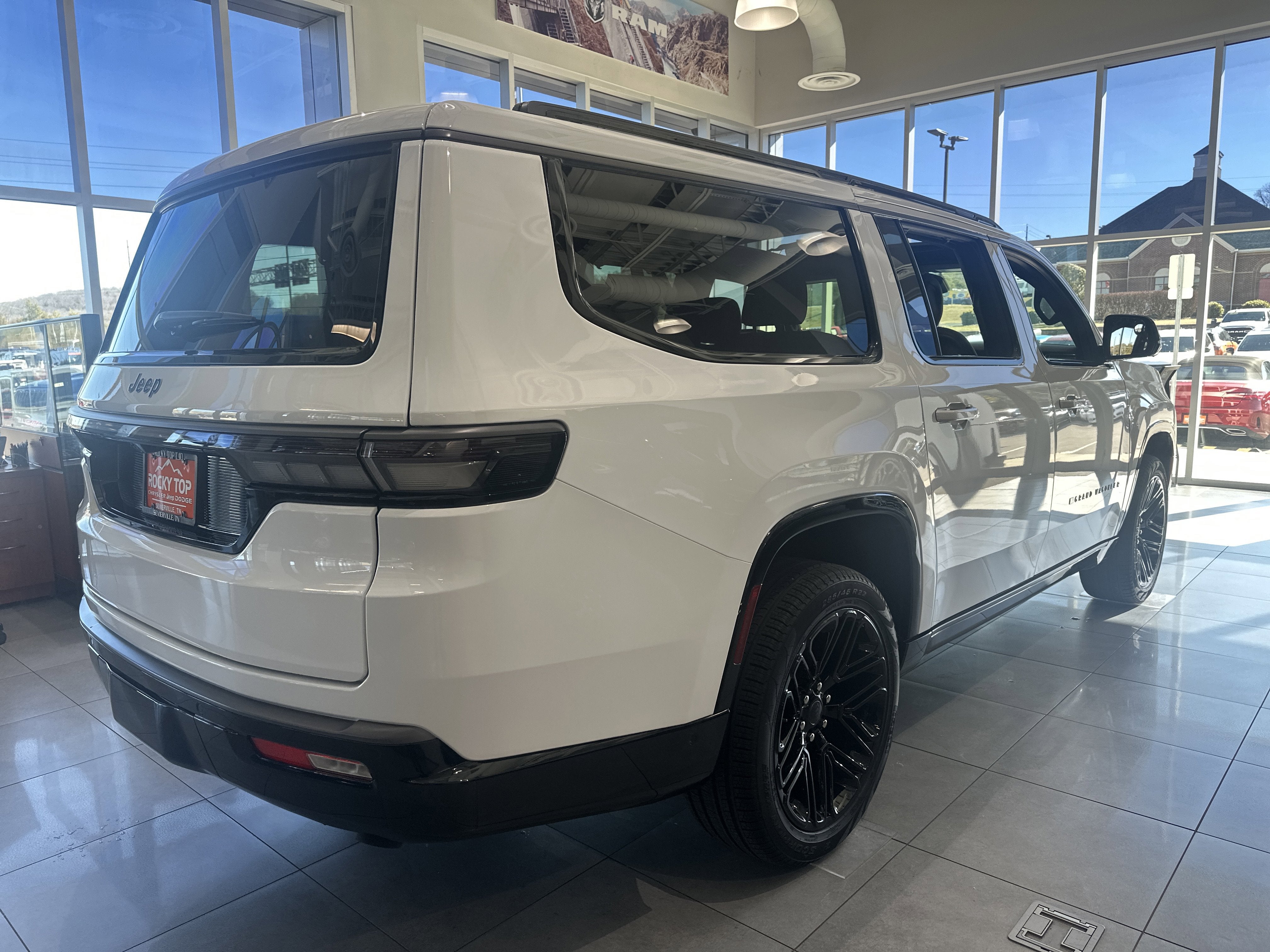 2026 Jeep Grand Wagoneer GRAND WAGONEER L LIMITED RESERVE 4X4