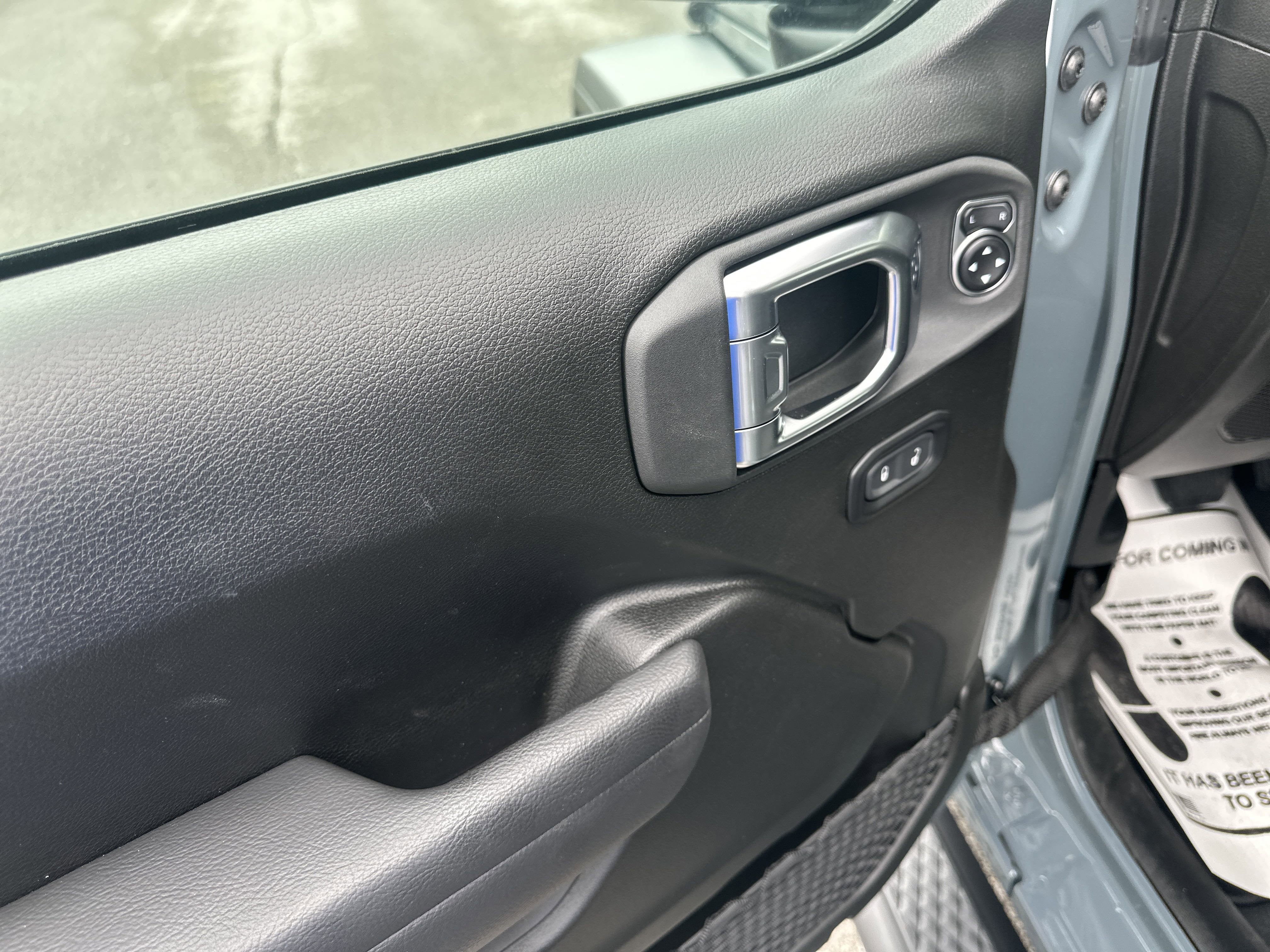 2025 Jeep Gladiator GLADIATOR SPORT S 4X4