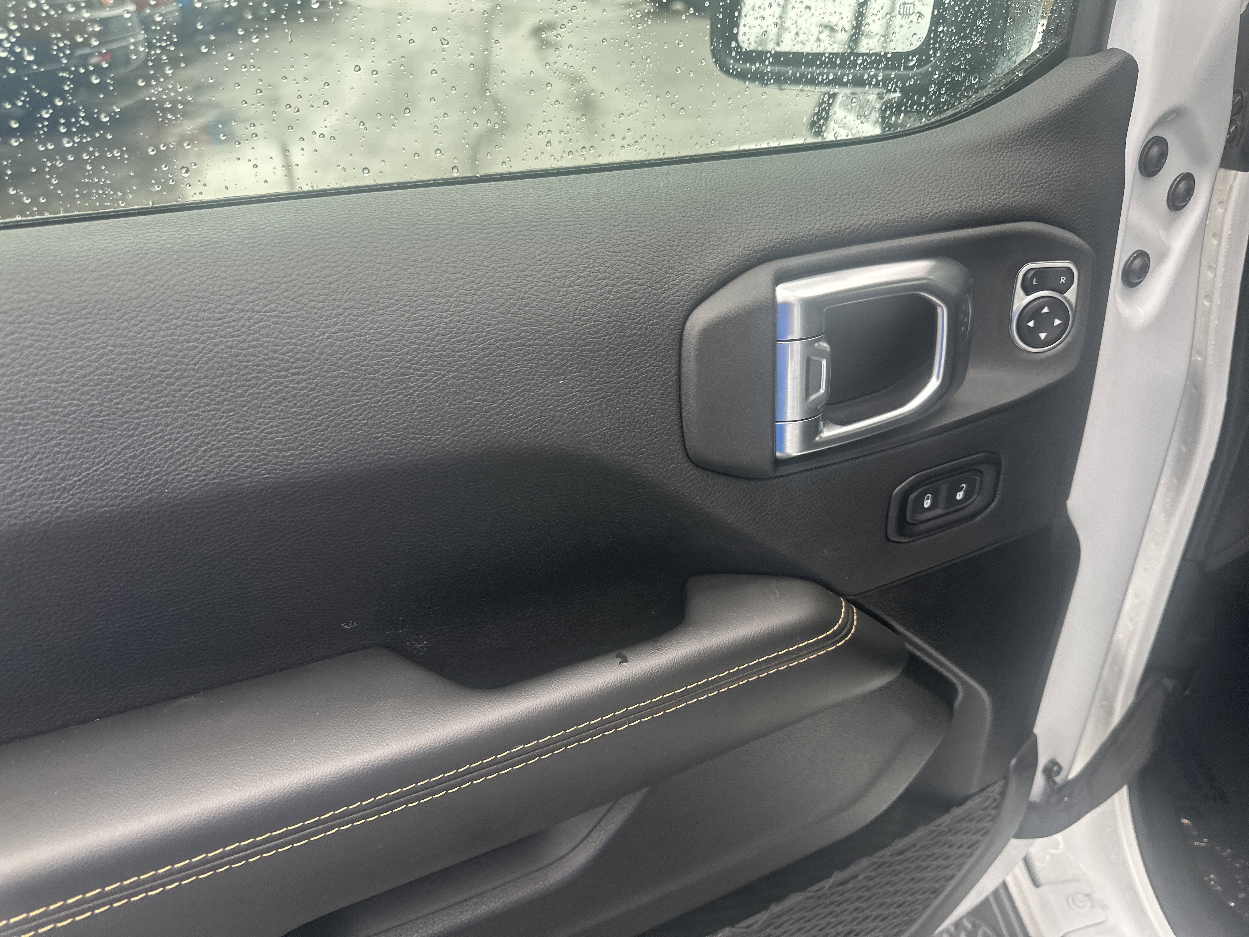 2025 Jeep Gladiator High Tide