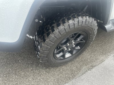 2025 Jeep Gladiator High Tide
