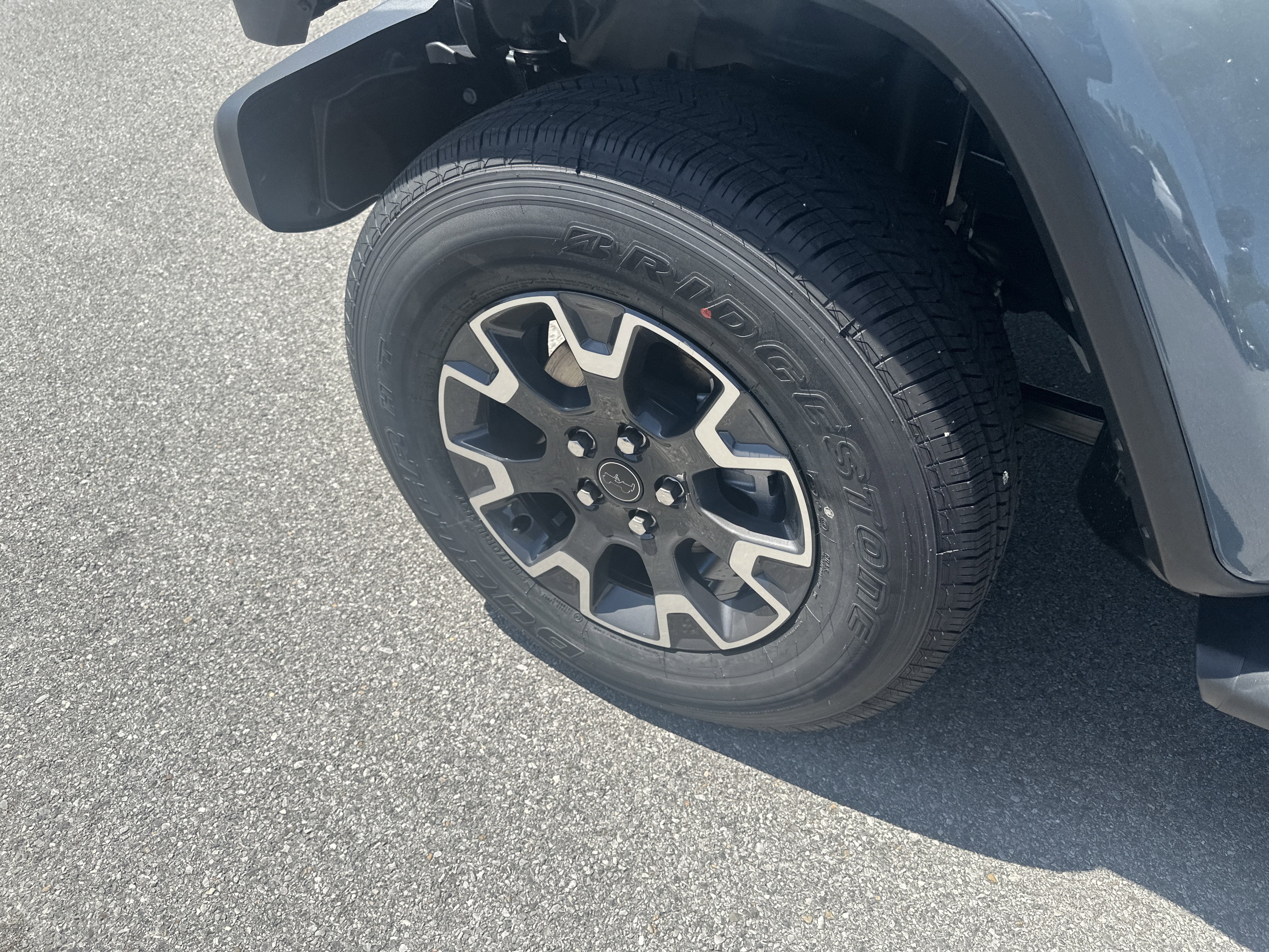 2026 Jeep Gladiator GLADIATOR SAHARA 4X4