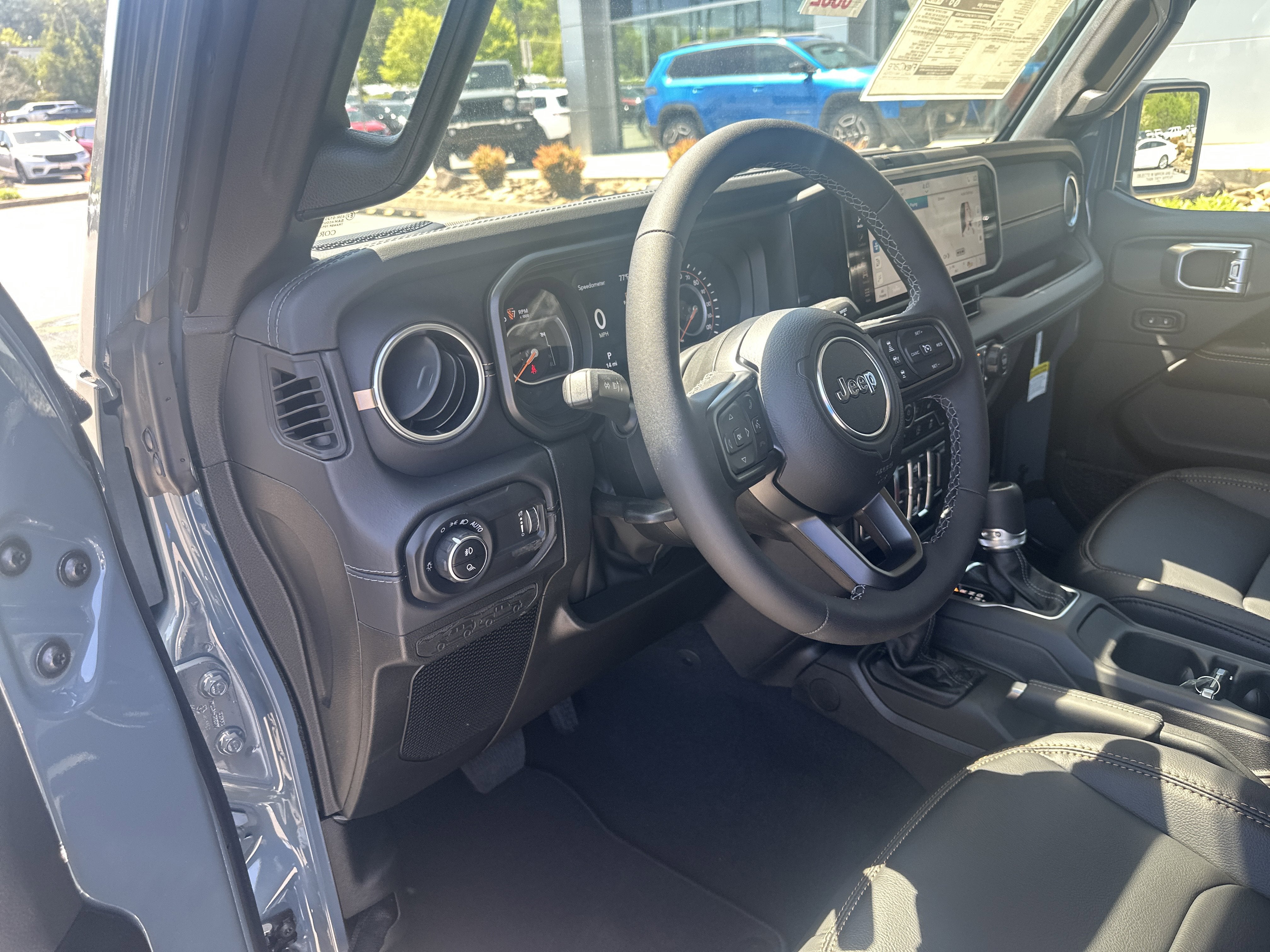 2026 Jeep Gladiator GLADIATOR SAHARA 4X4