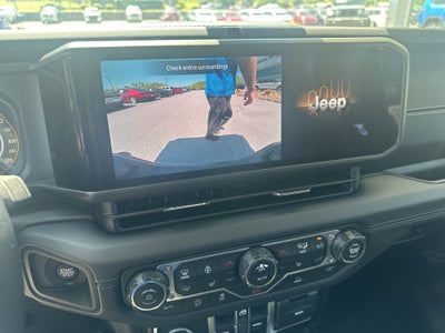 2026 Jeep Gladiator GLADIATOR SAHARA 4X4