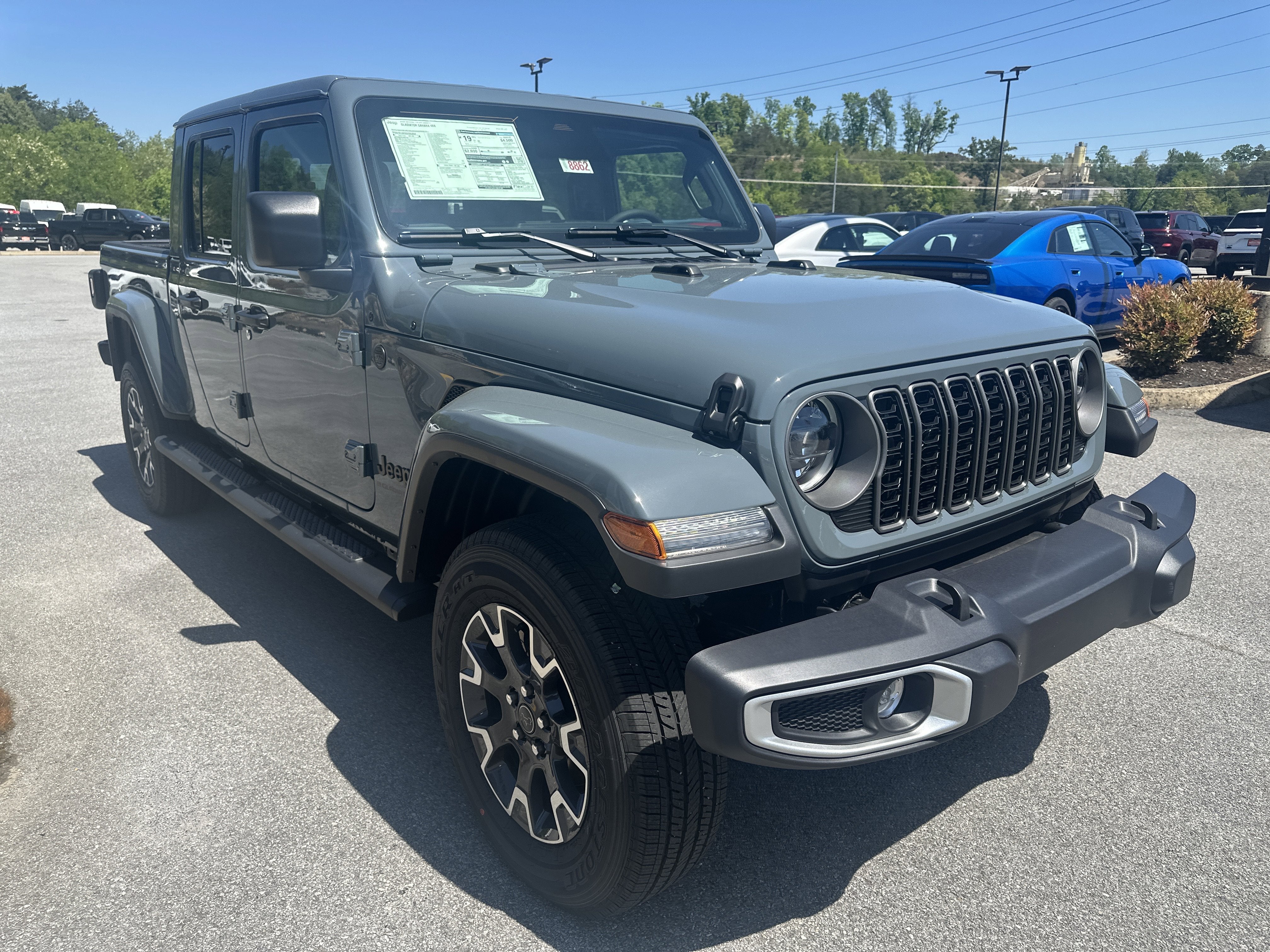 2026 Jeep Gladiator GLADIATOR SAHARA 4X4