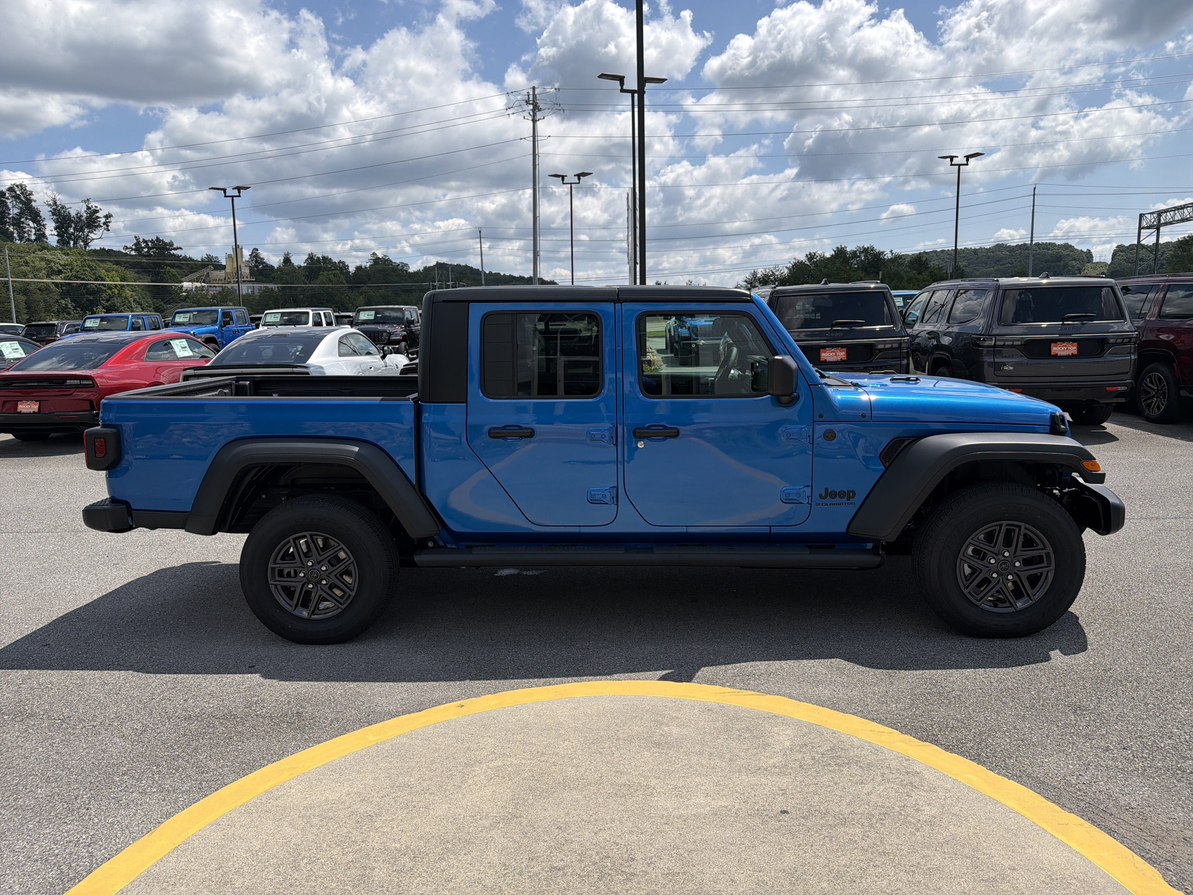 2026 Jeep Gladiator GLADIATOR SPORT S 4X4