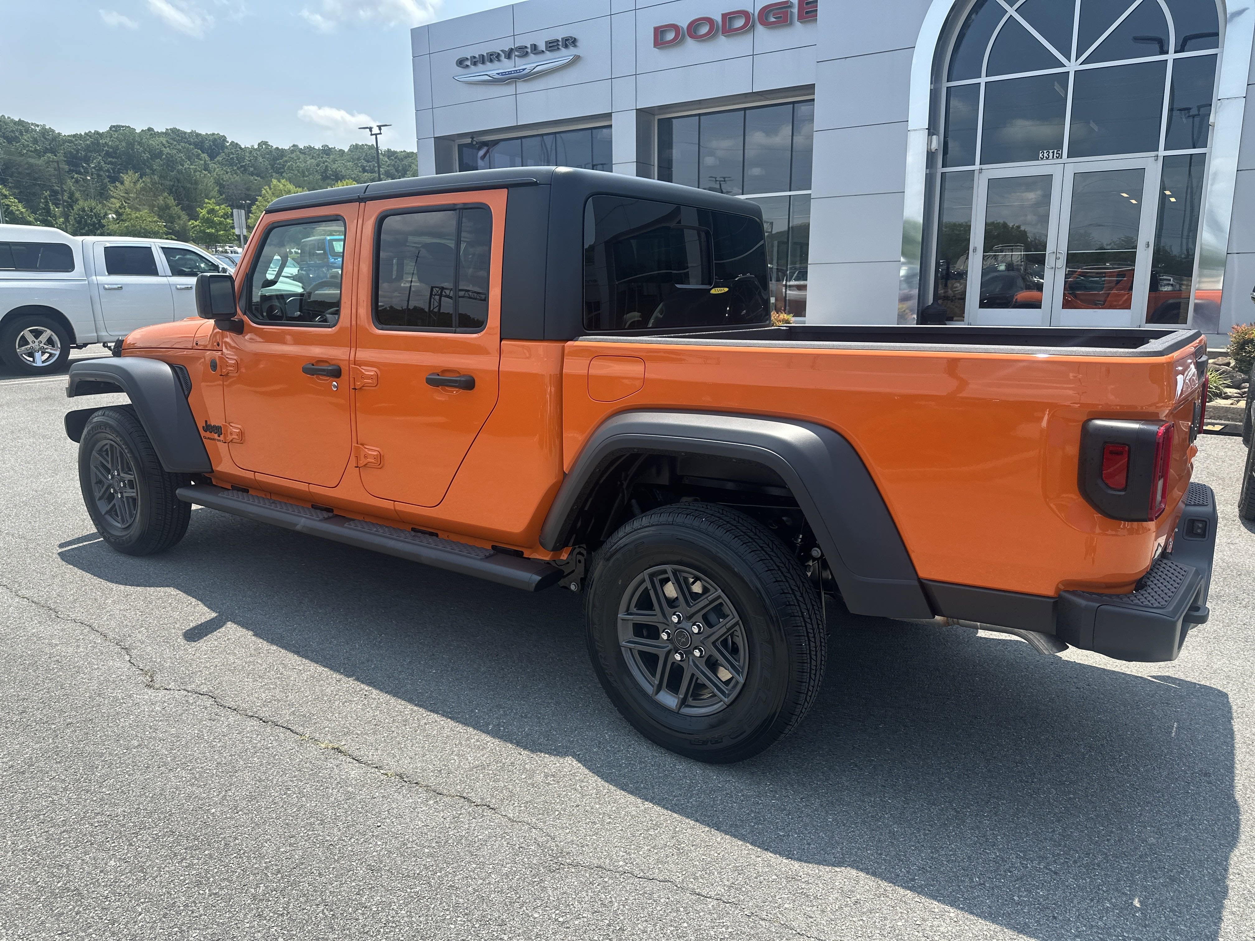 2025 Jeep Gladiator GLADIATOR SPORT S 4X4