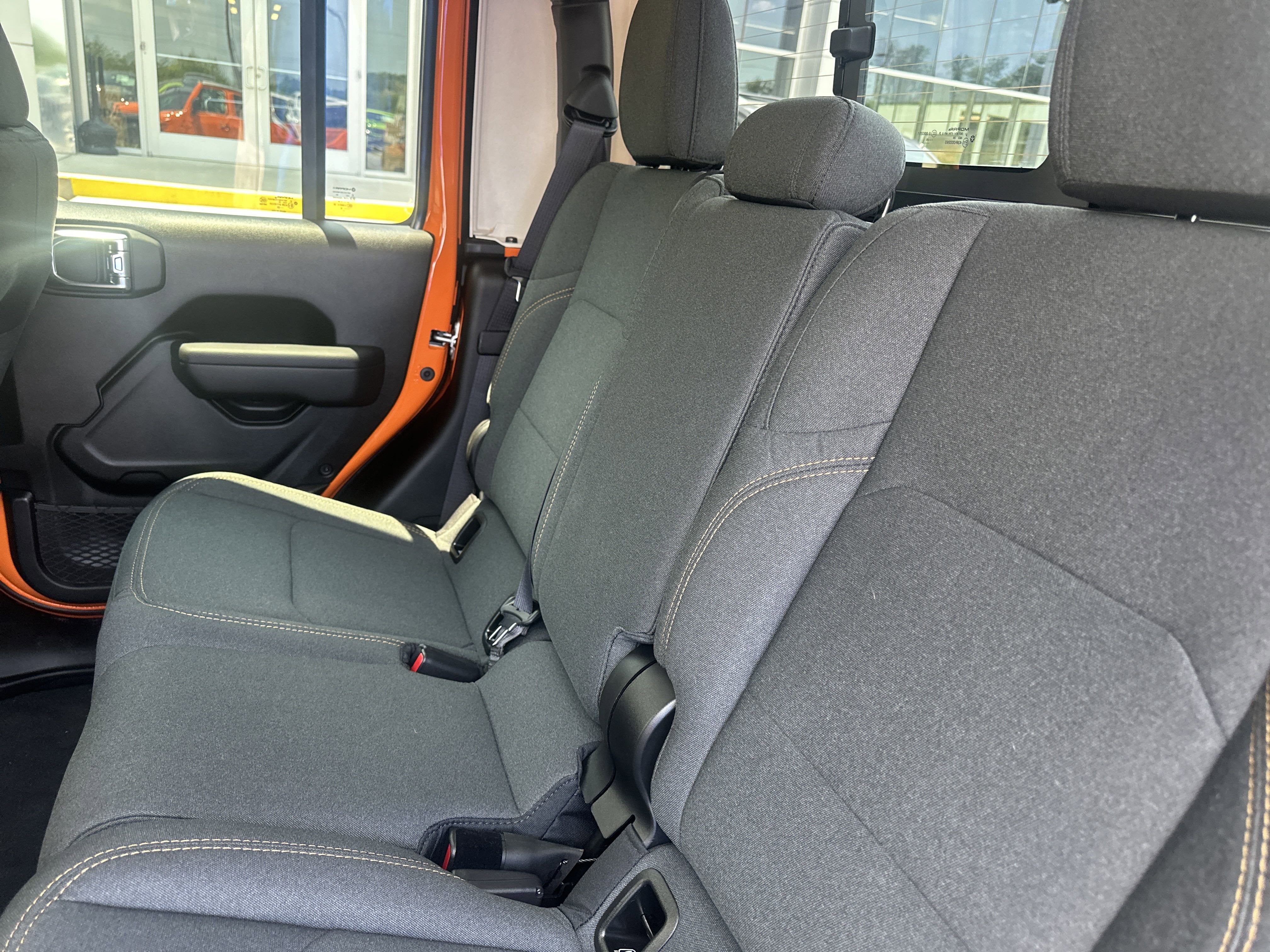 2025 Jeep Gladiator GLADIATOR SPORT S 4X4