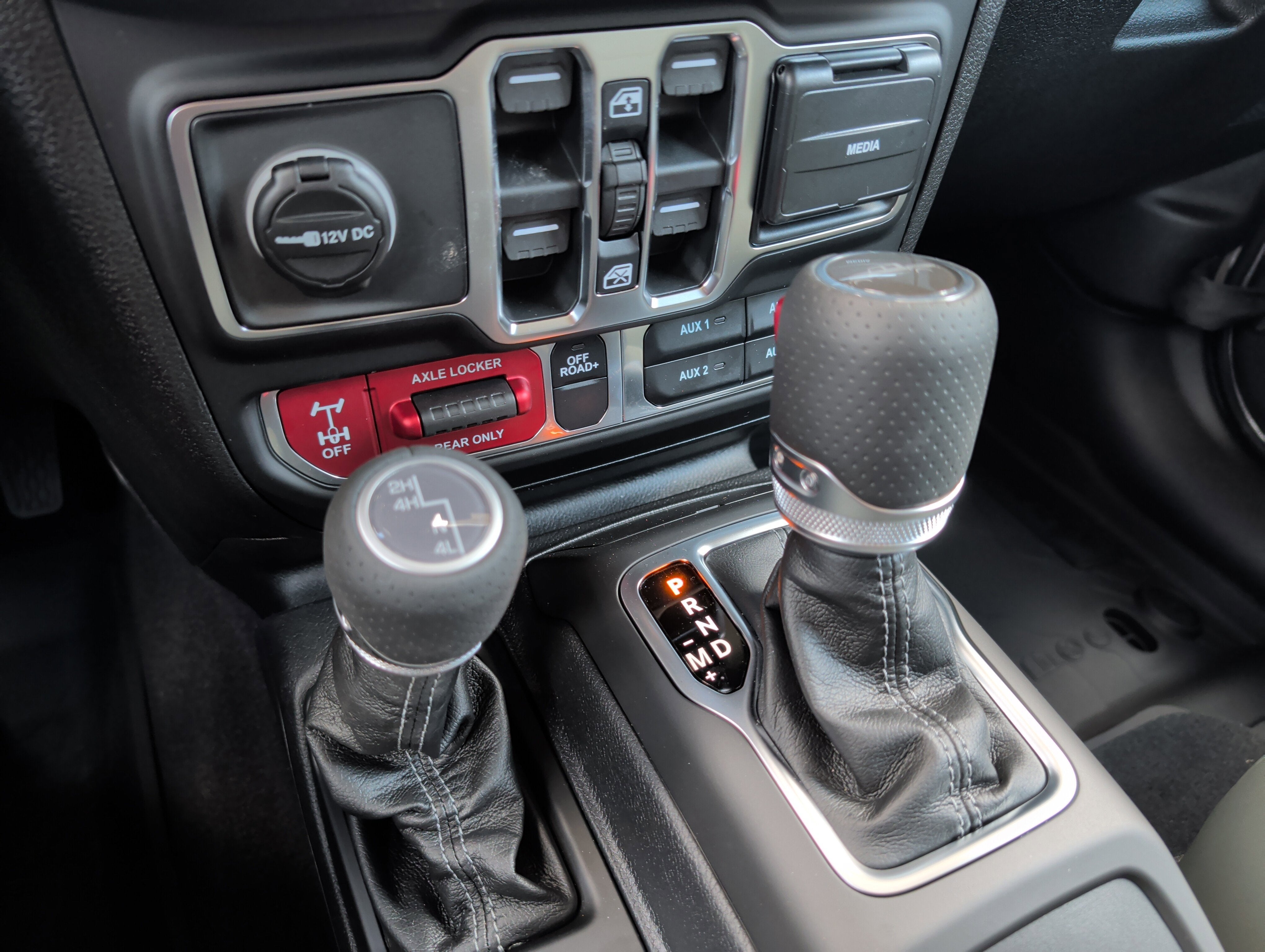 2026 Jeep Gladiator GLADIATOR MOJAVE 4X4