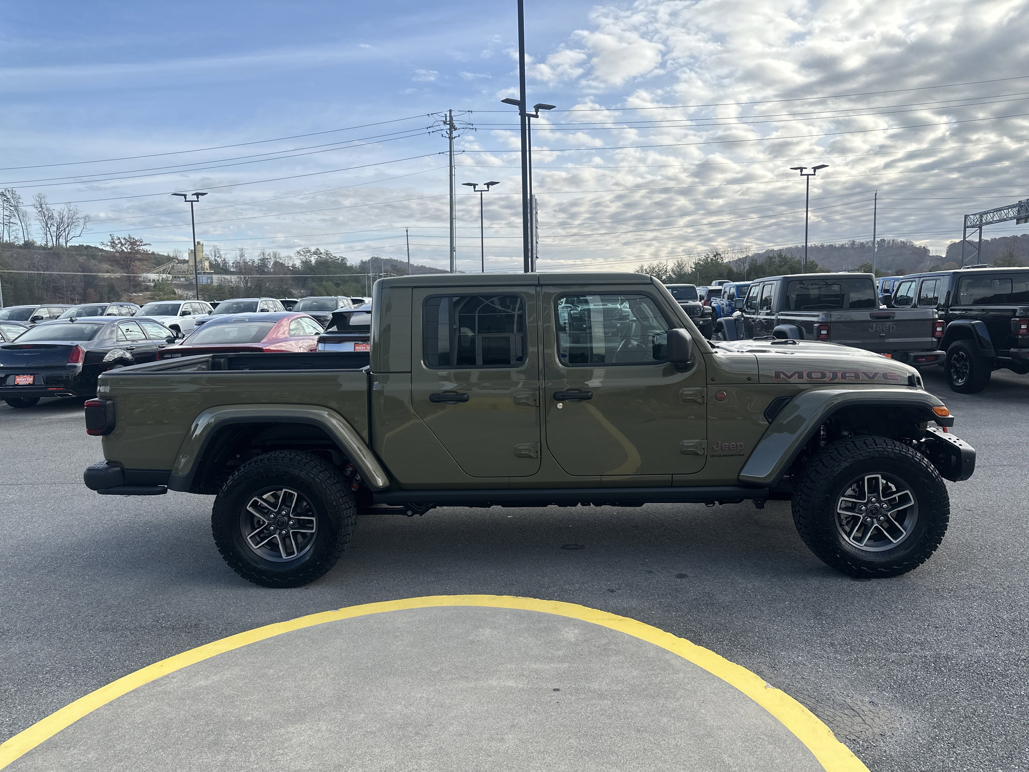 2026 Jeep Gladiator GLADIATOR MOJAVE X 4X4
