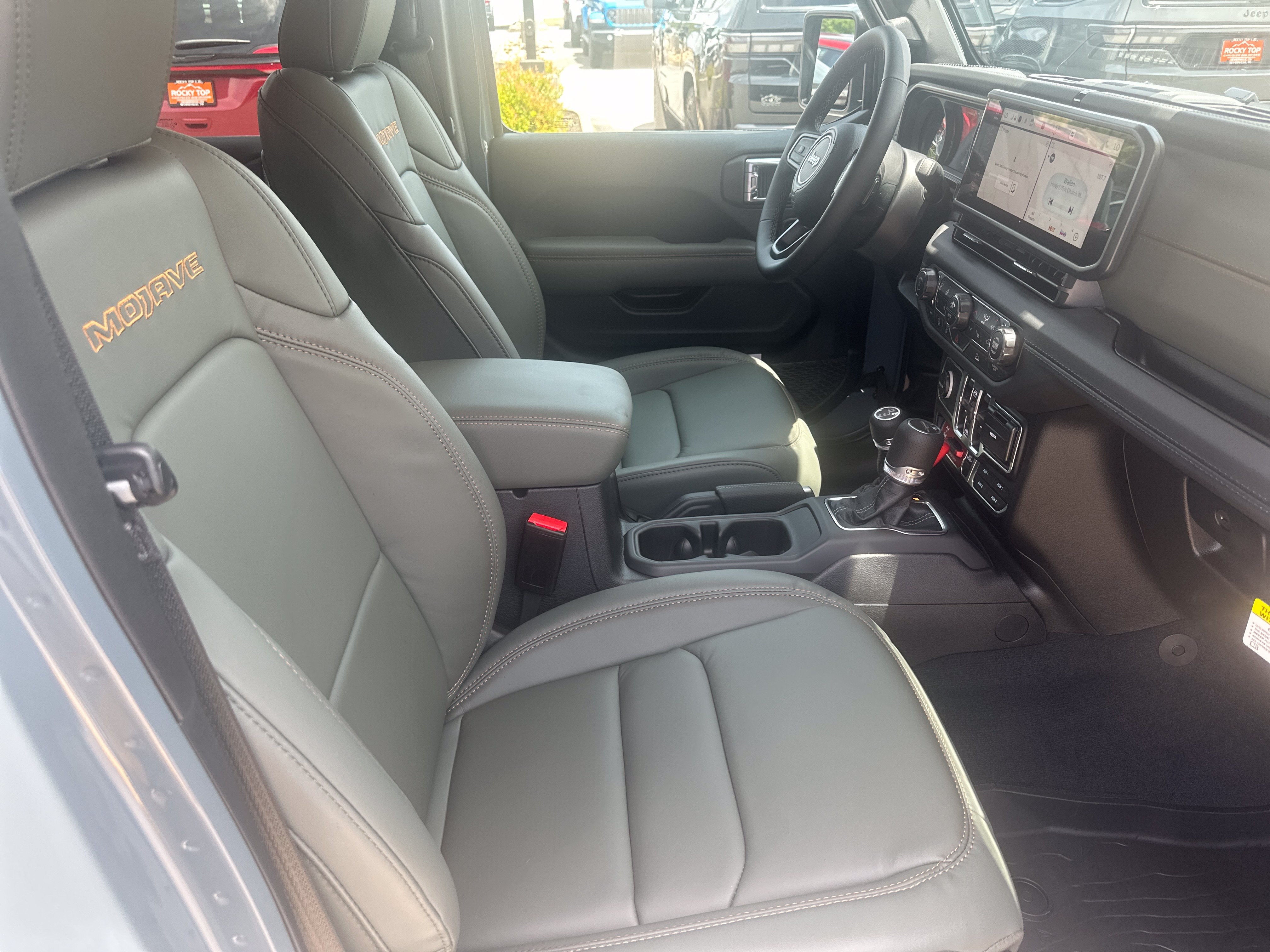 2026 Jeep Gladiator GLADIATOR MOJAVE 4X4