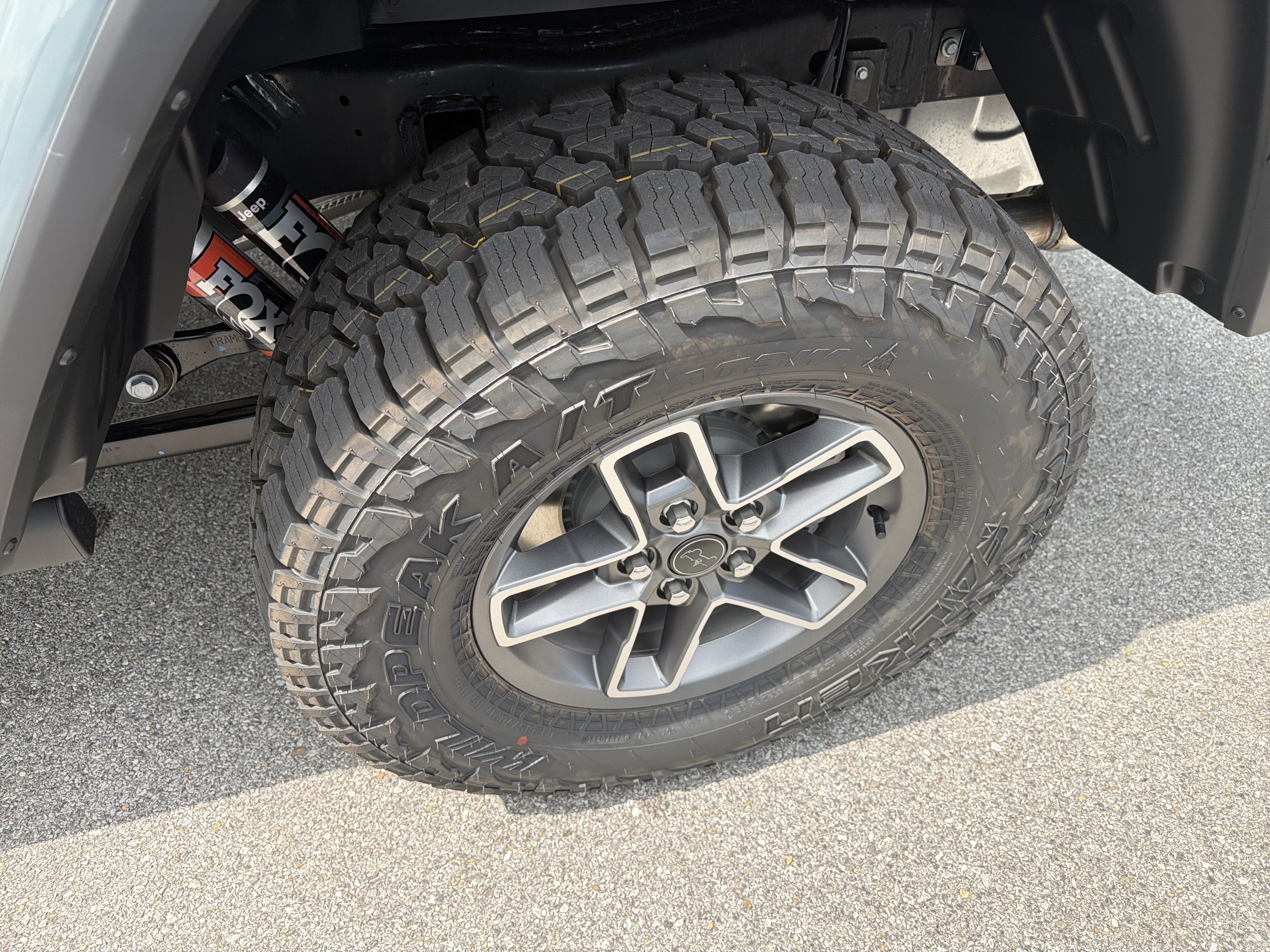 2026 Jeep Gladiator GLADIATOR MOJAVE X 4X4