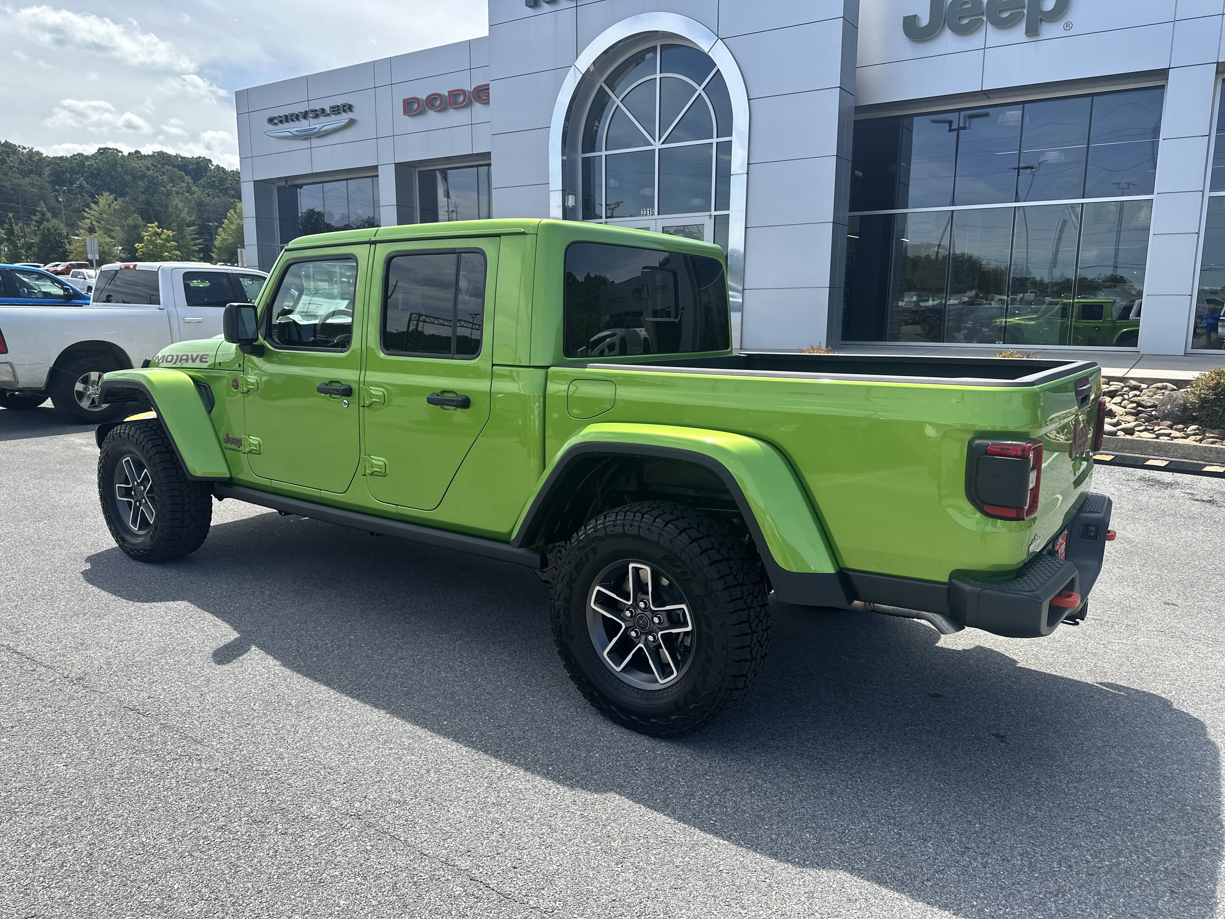 2025 Jeep Gladiator GLADIATOR MOJAVE 4X4
