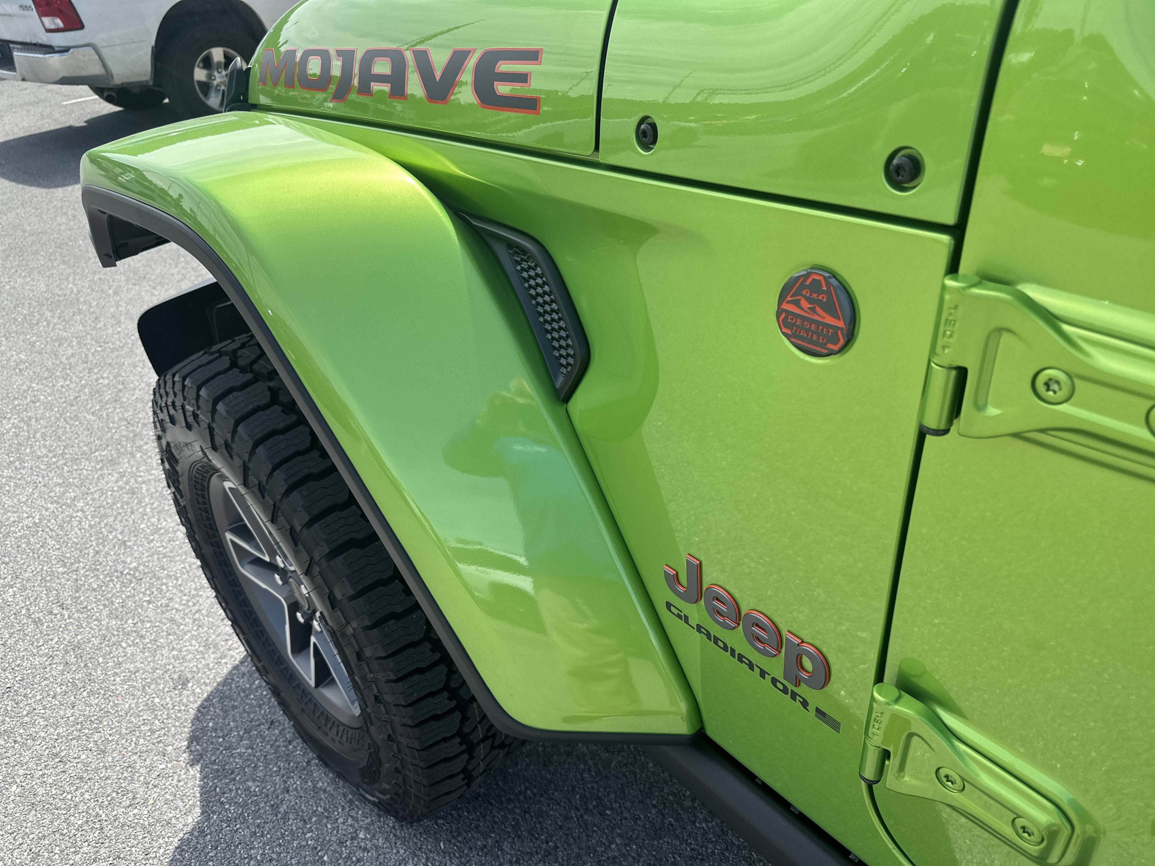 2025 Jeep Gladiator GLADIATOR MOJAVE 4X4