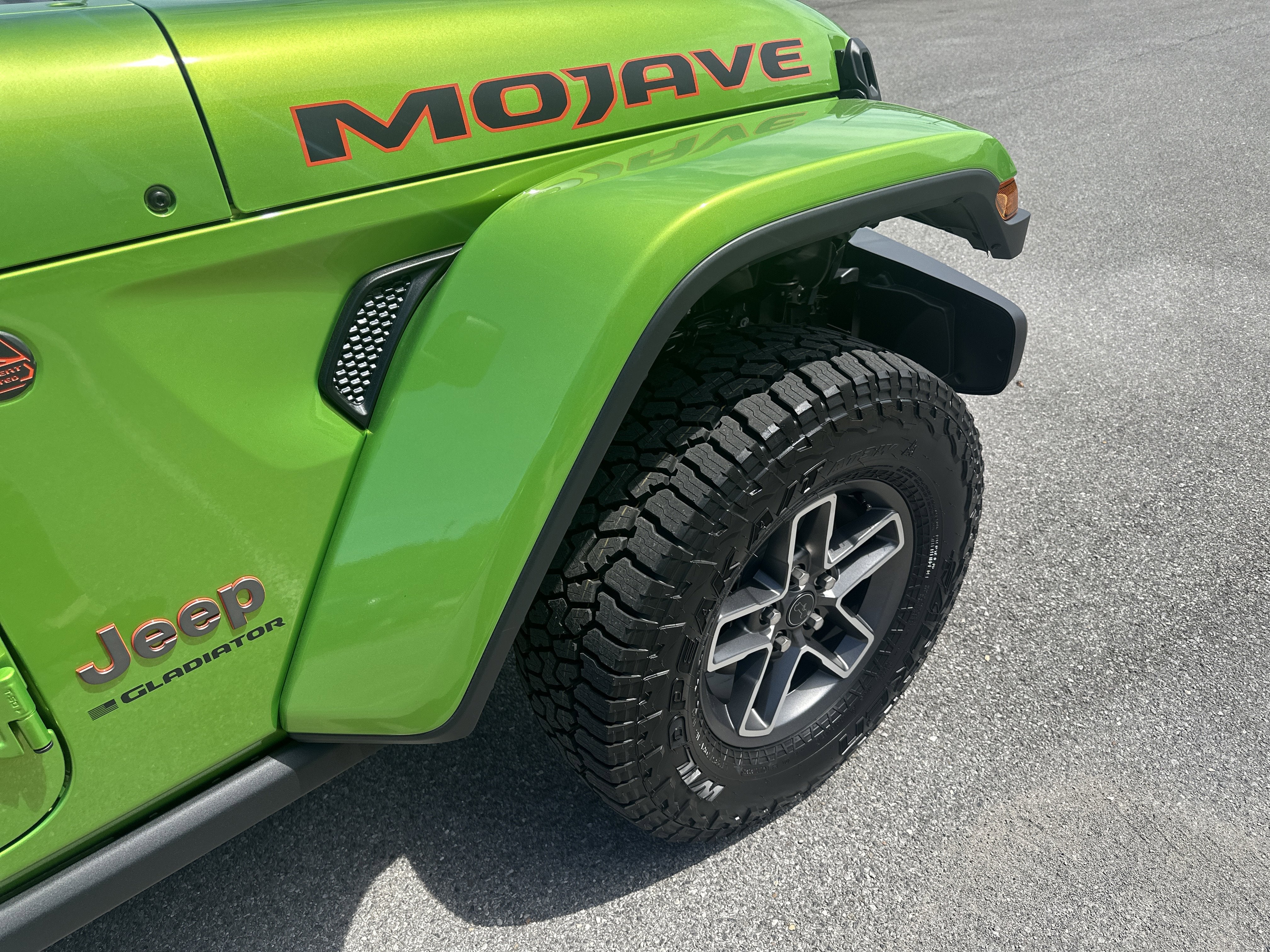 2025 Jeep Gladiator GLADIATOR MOJAVE 4X4