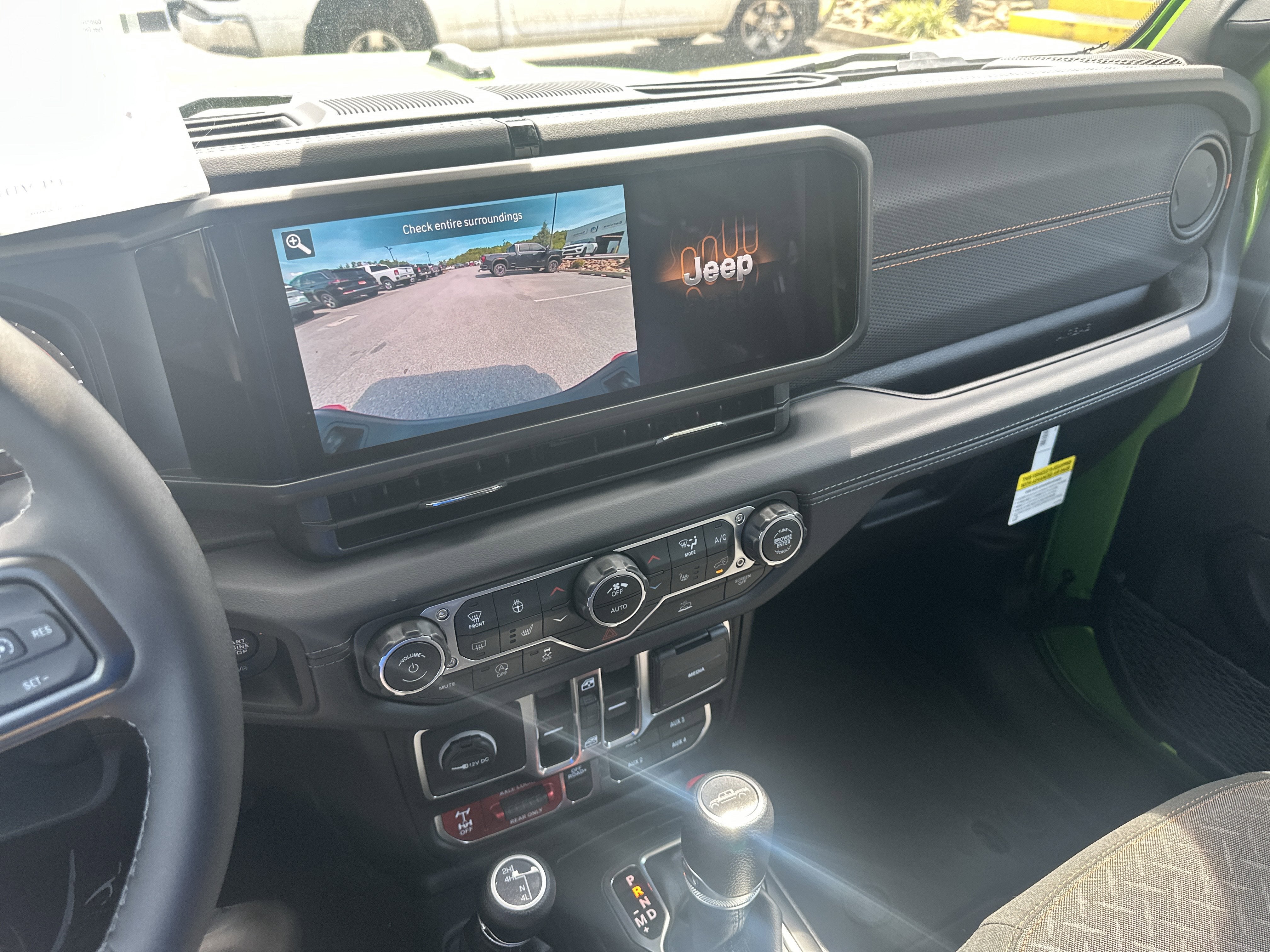 2025 Jeep Gladiator GLADIATOR MOJAVE 4X4