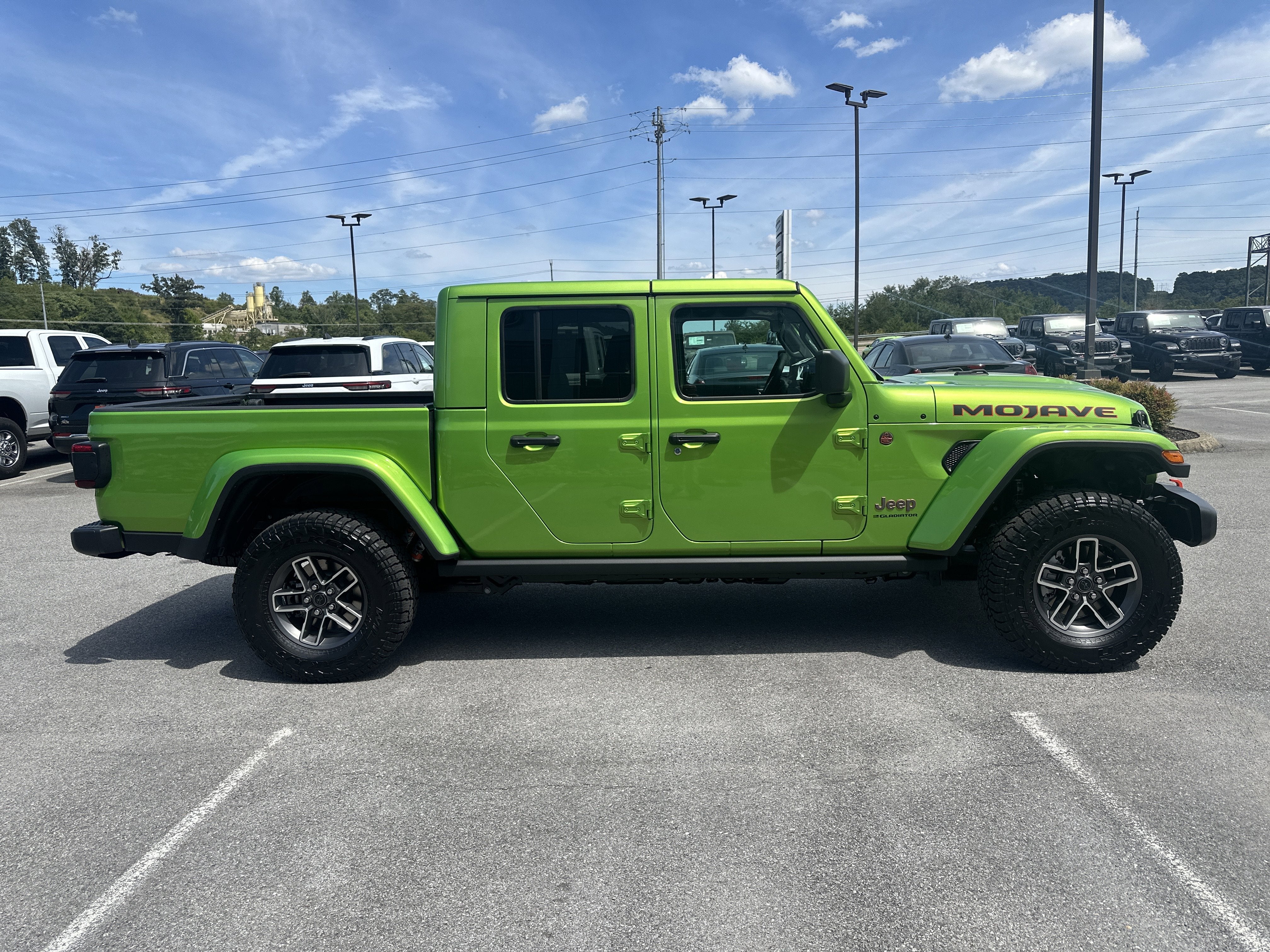 2025 Jeep Gladiator GLADIATOR MOJAVE 4X4