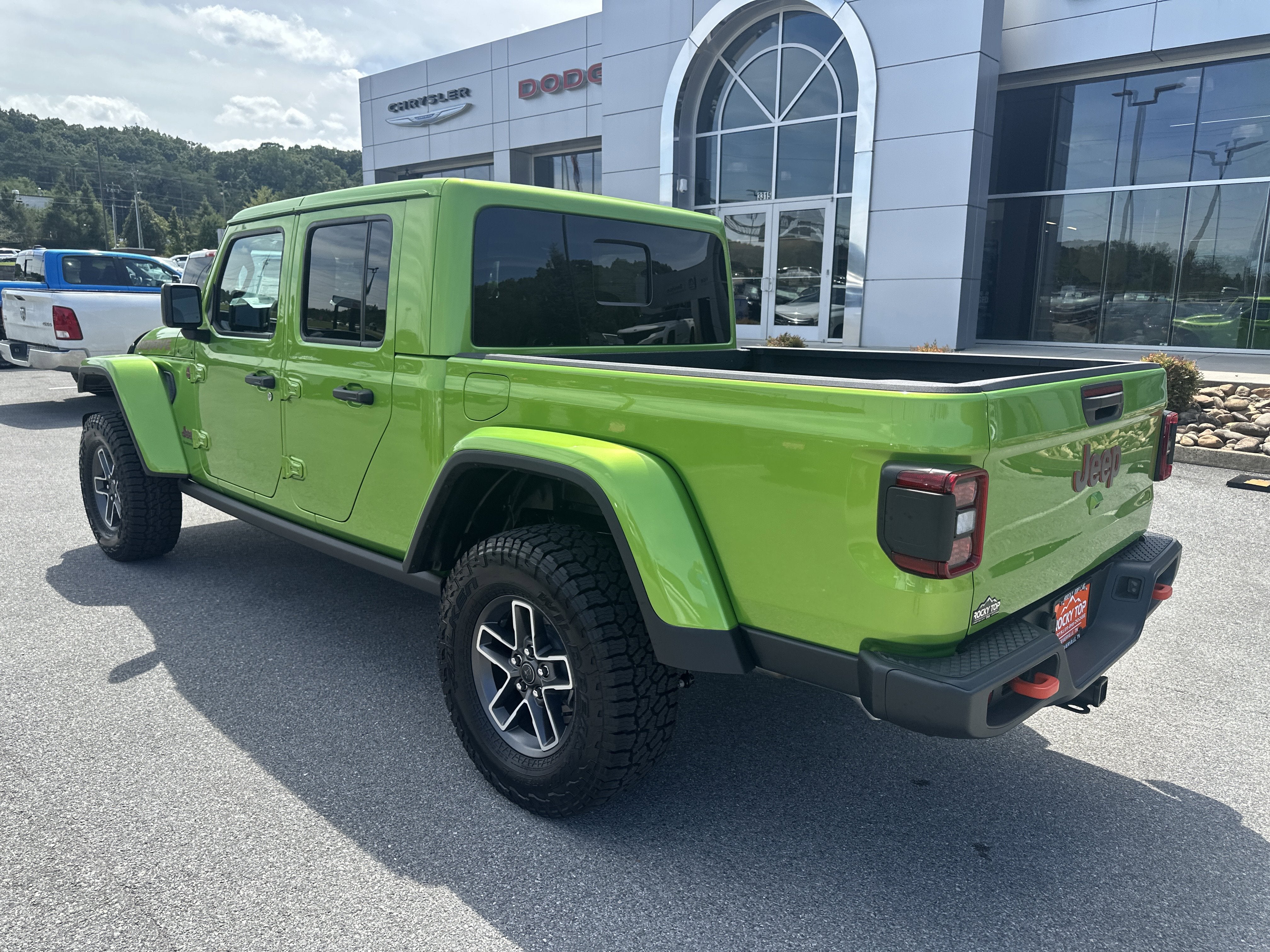 2025 Jeep Gladiator GLADIATOR MOJAVE 4X4