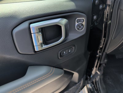 2026 Jeep Gladiator GLADIATOR MOJAVE X 4X4