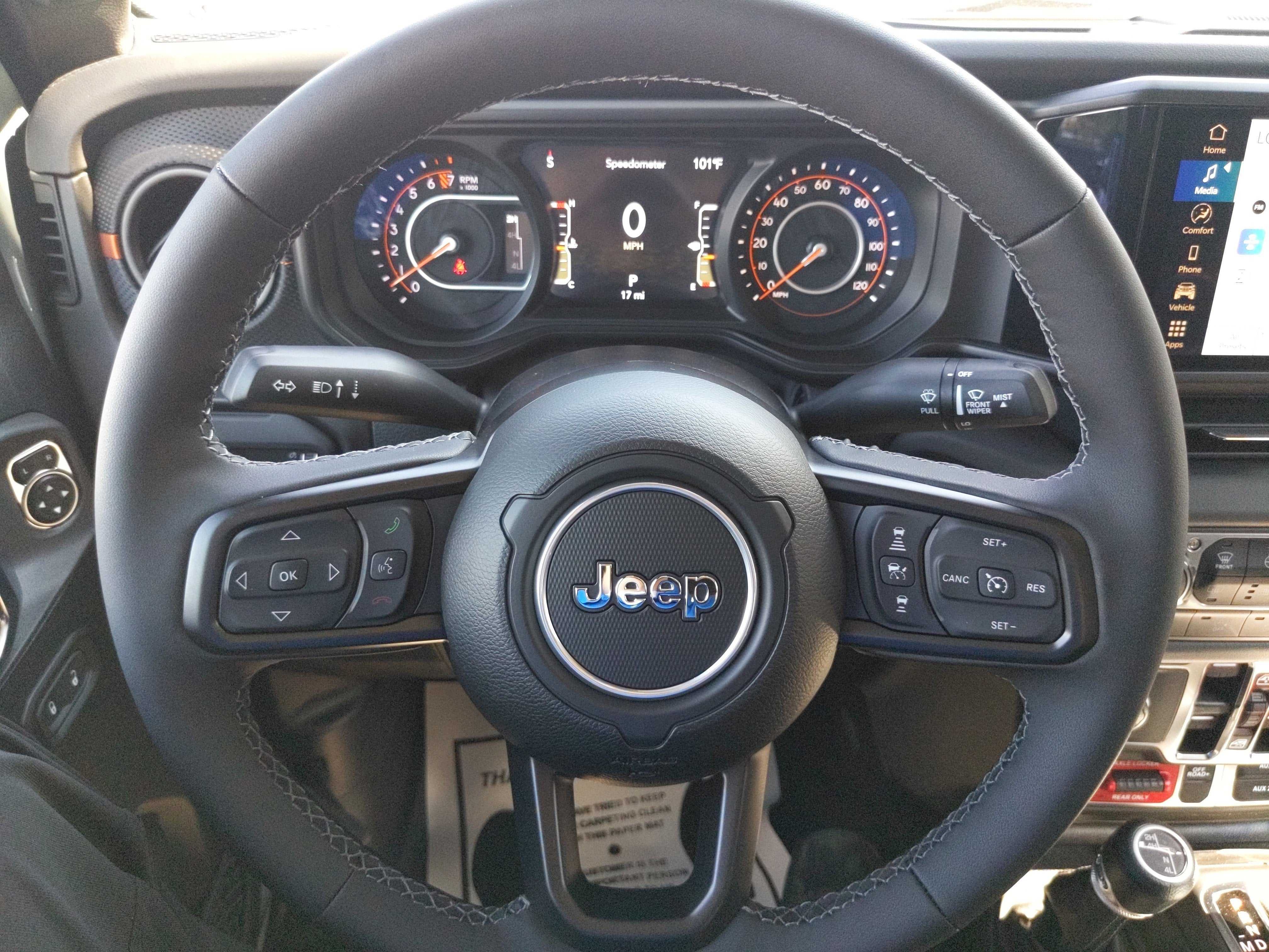 2025 Jeep Gladiator GLADIATOR MOJAVE 4X4