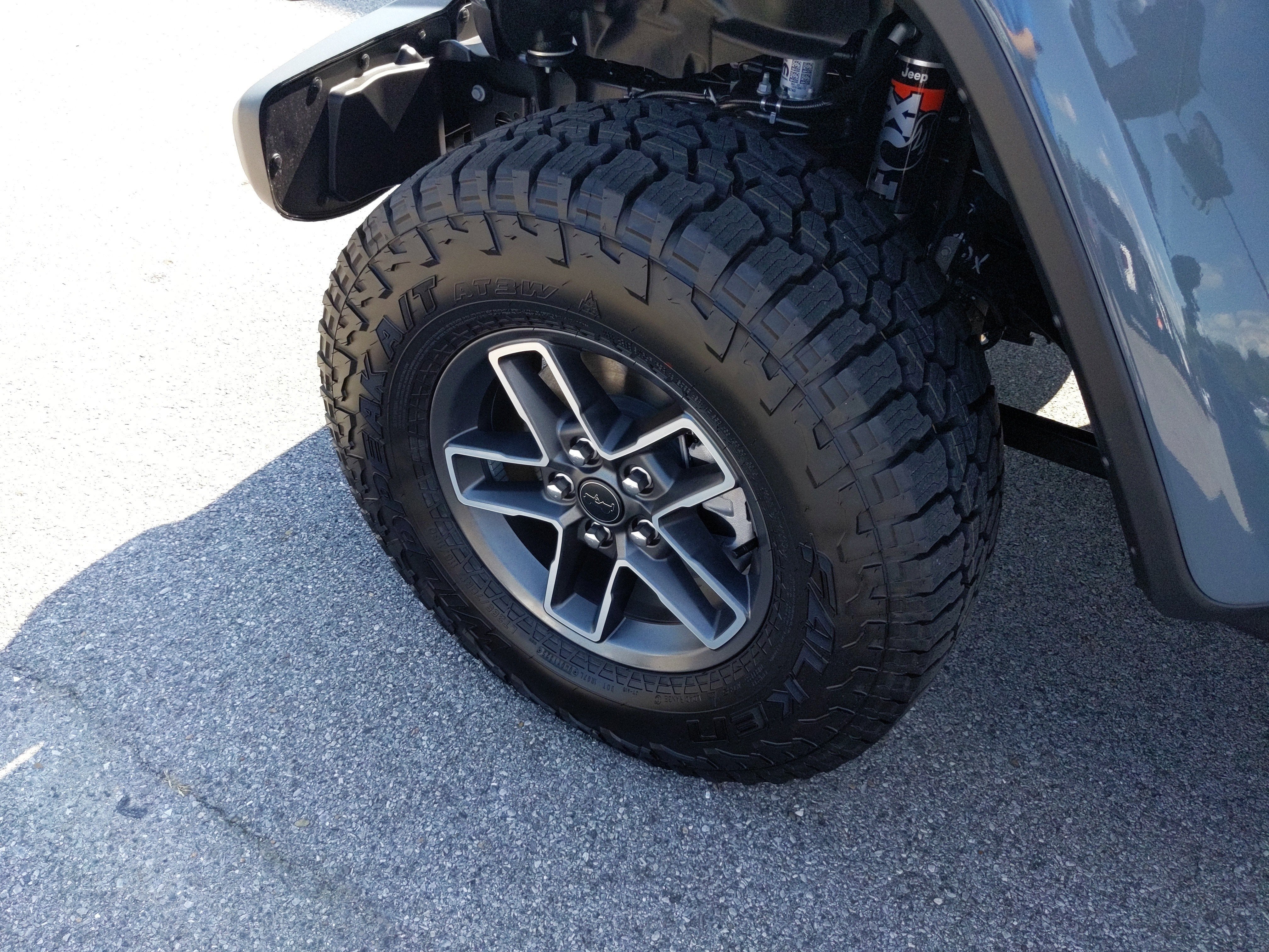 2025 Jeep Gladiator GLADIATOR MOJAVE 4X4